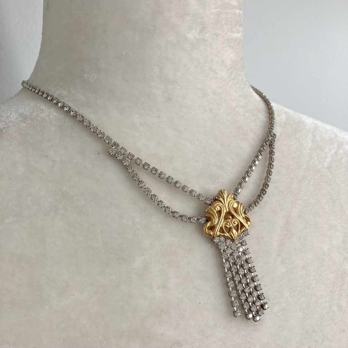 Delicate Art Nouveau Style Rhinestone Necklace