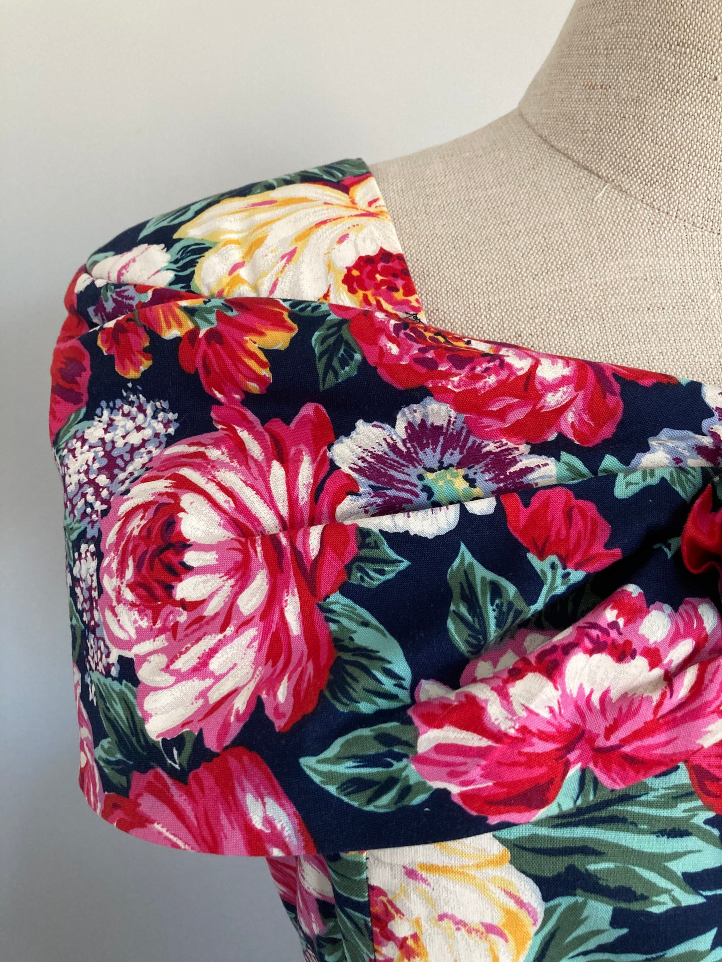 1980s Navy Floral Cotton Dress, 80s Chintz Look Floral Dress, Size S