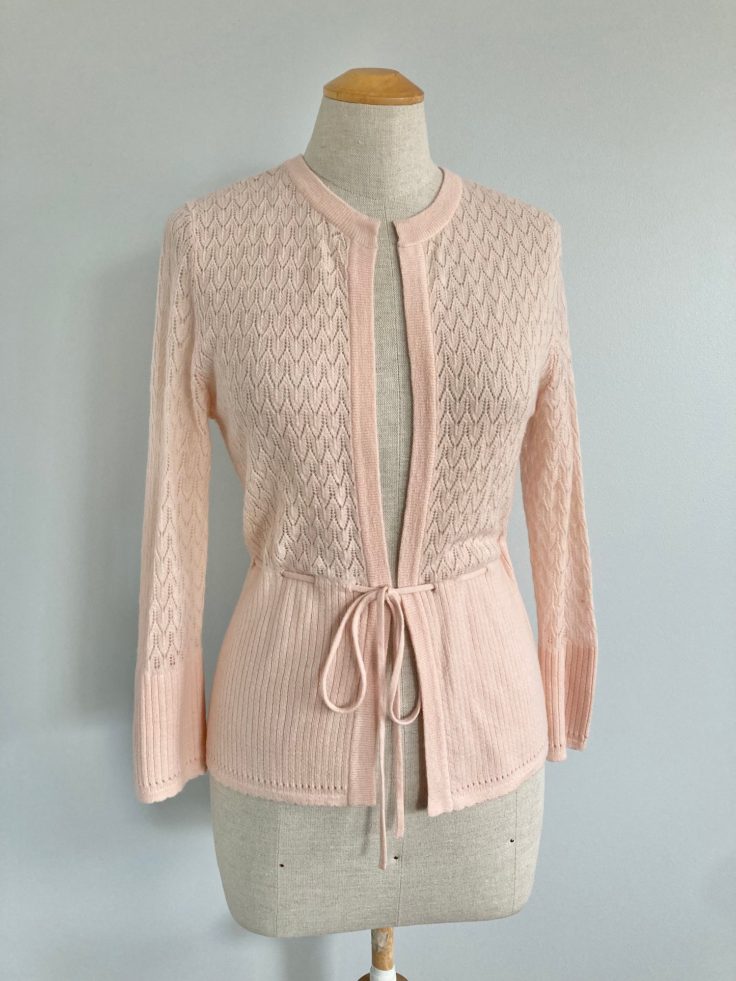 100% Cashmere Lace Sweater, Holt Renfrew Fine Lace Cardigan, Cashmere Spring Sweater, Peachy Pink Cashmere Sweater, Size M