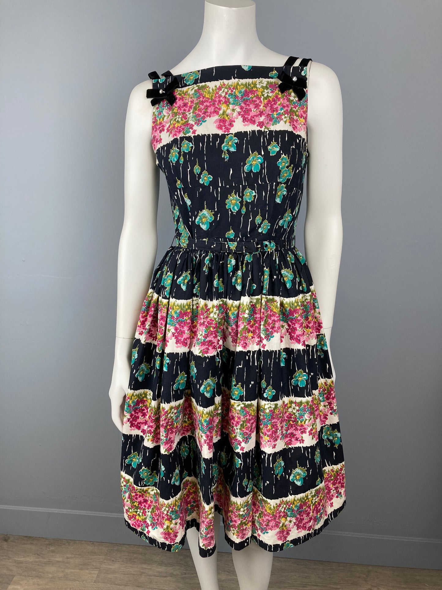 1950s Cotton Summer Dress, Vintage Fit and Flare, Size Small