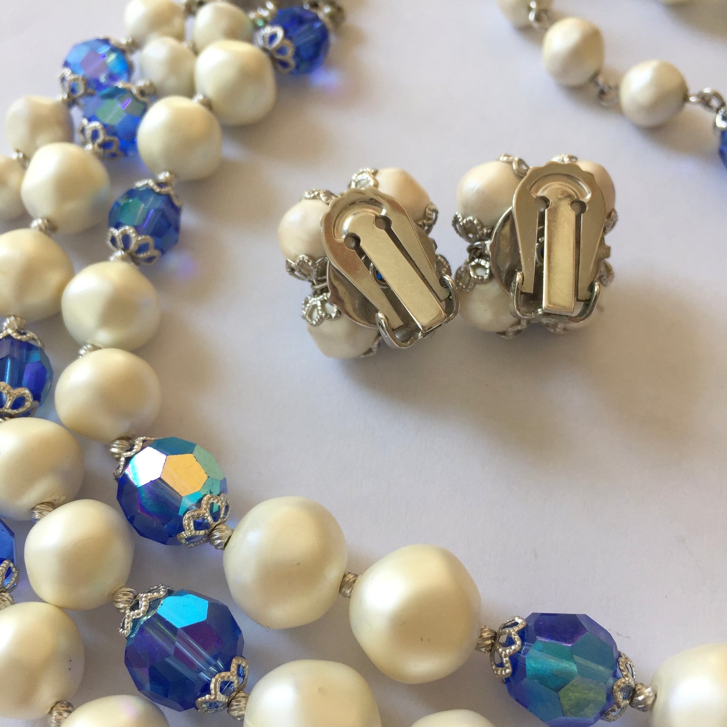 Classic 50/60s Crystal and Pearl 3 Tier Necklace and Earring Set