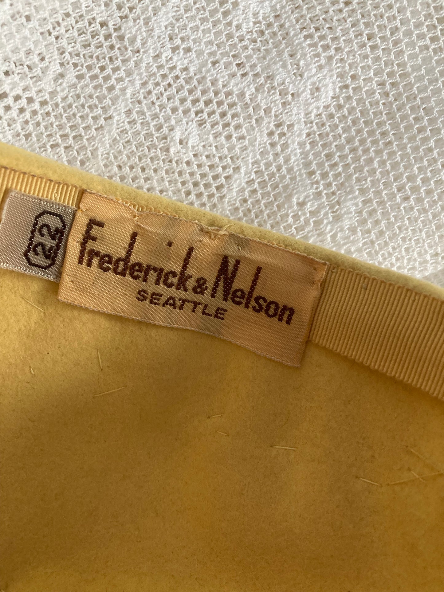 1950s Golden Yellow Felt Ladies Cap