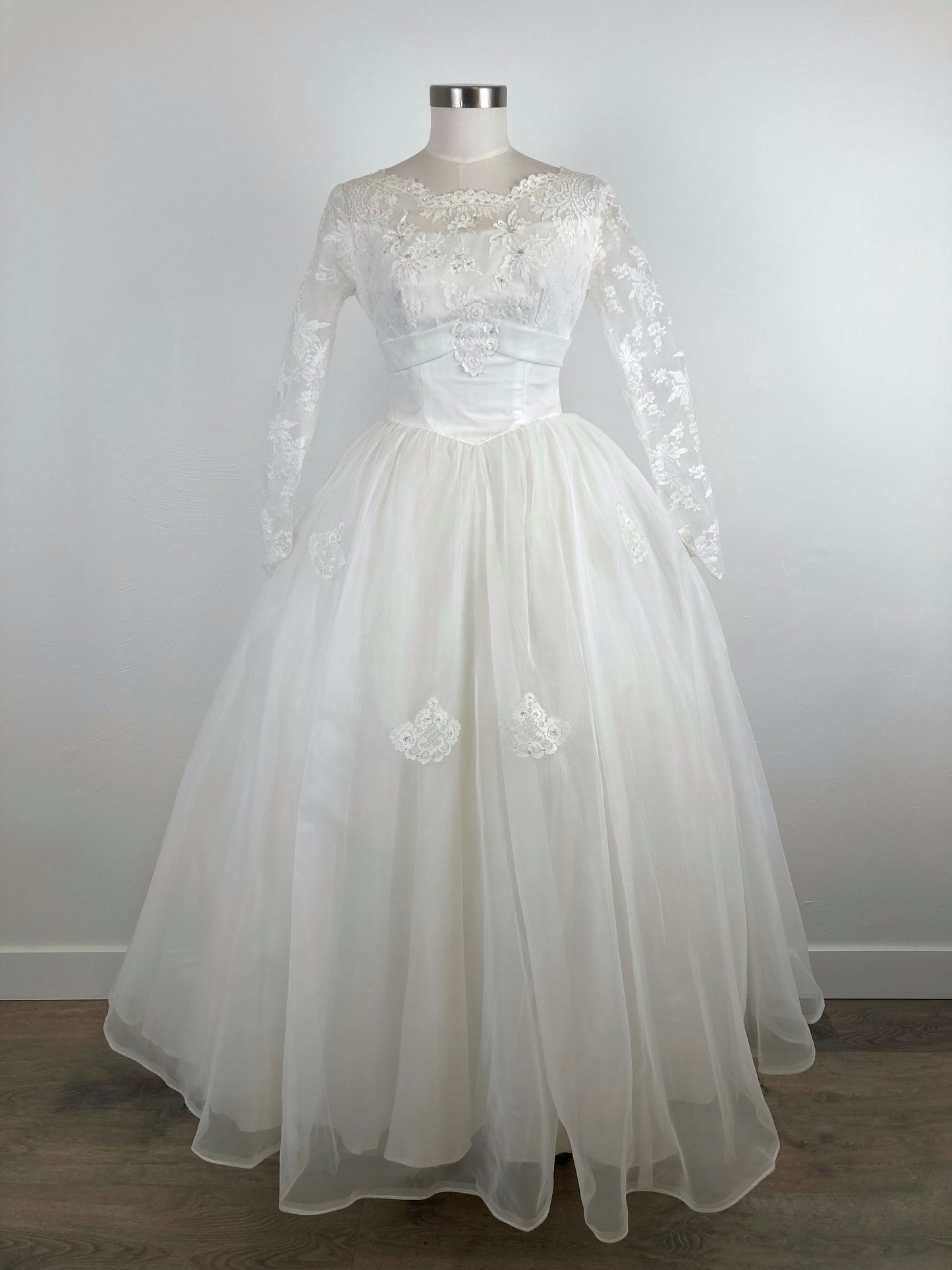 1964 Sweetheart Wedding Dress, "Marilyn", Size S