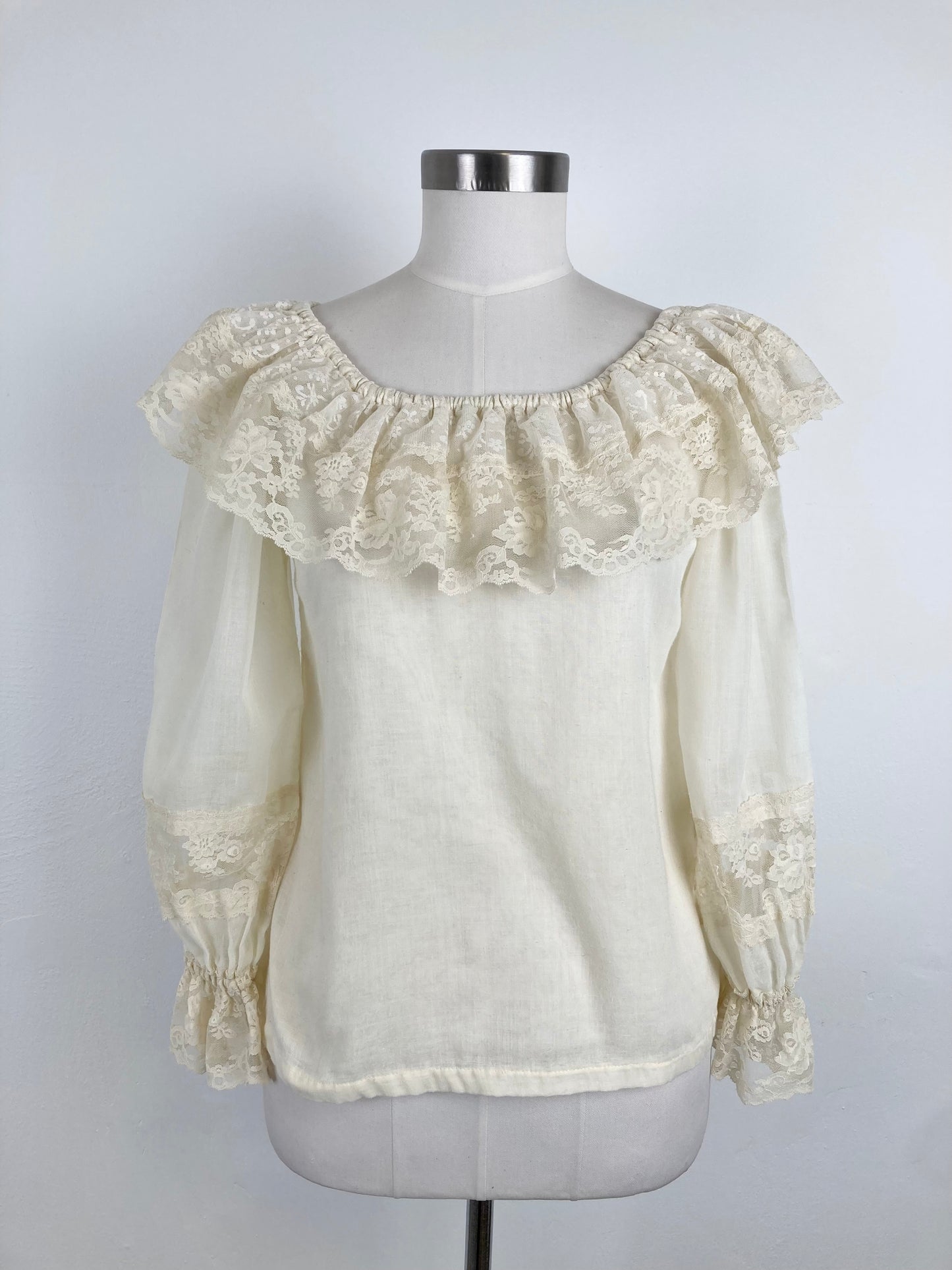 Gunne Sax Gauzy Lacy Blouse, 70s Frilly Gunne Sax Blouse, Peasant Blouse