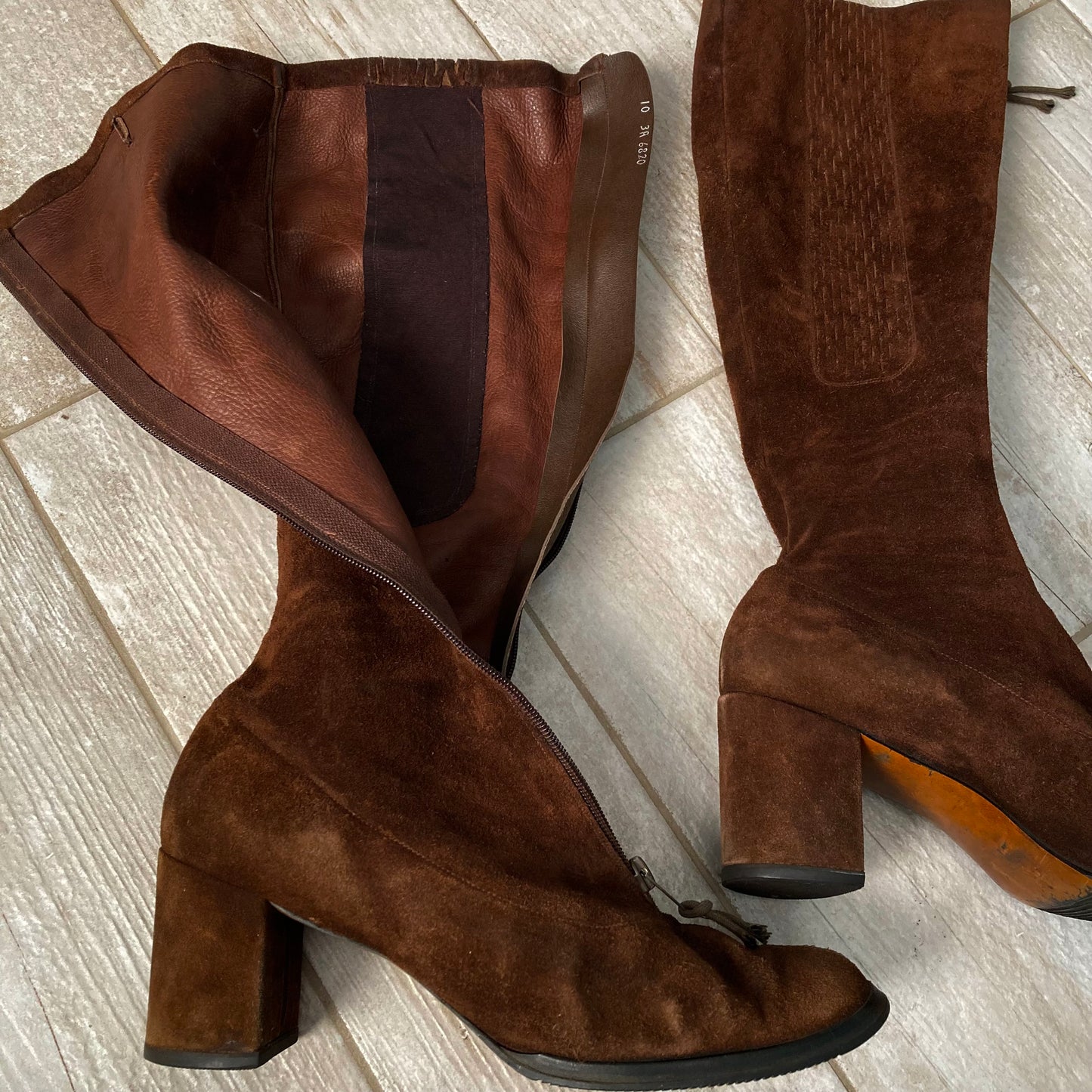 1970s Chocolate Brown Suede Boots, size 10 AAA