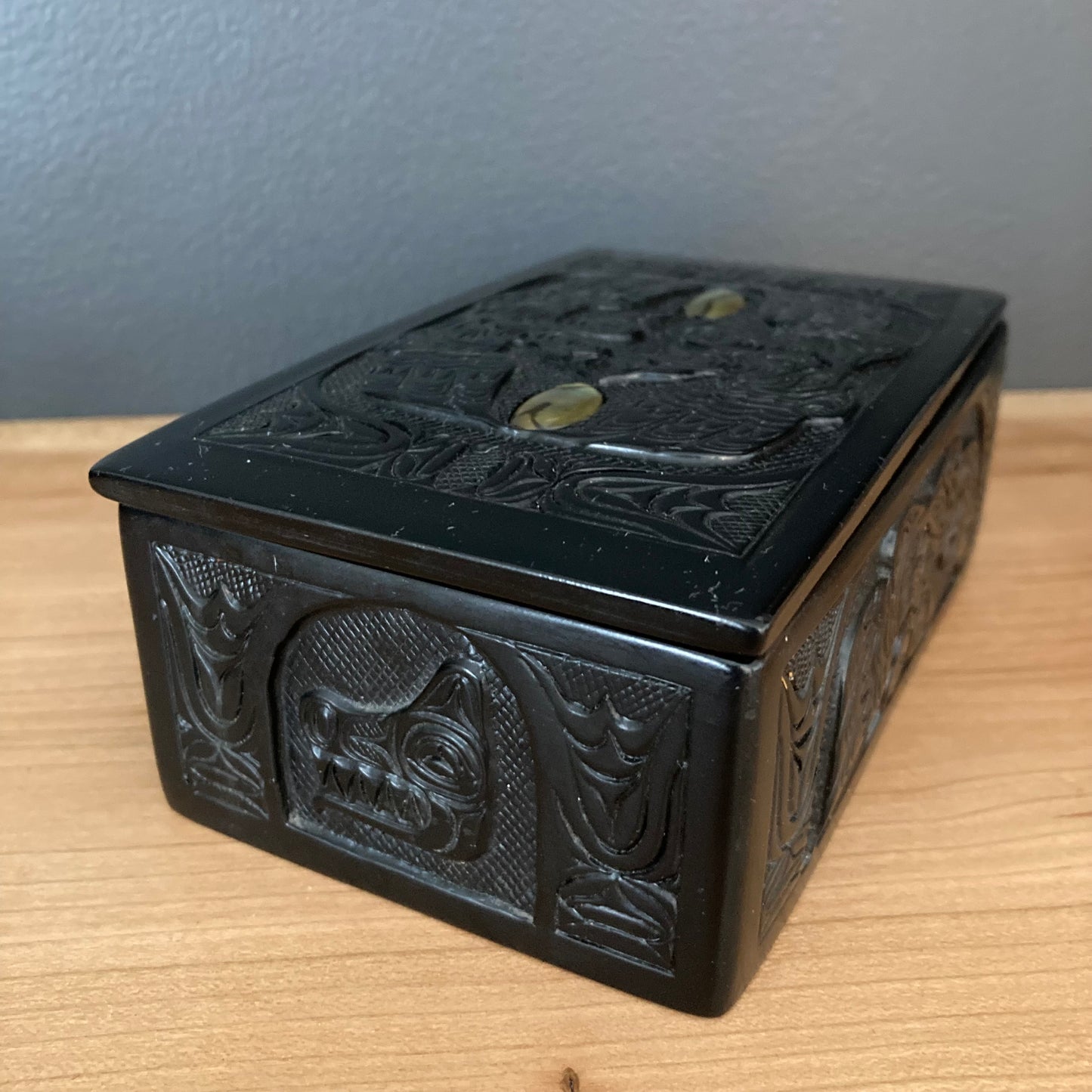 Vintage Pearlite First Nations Design Box