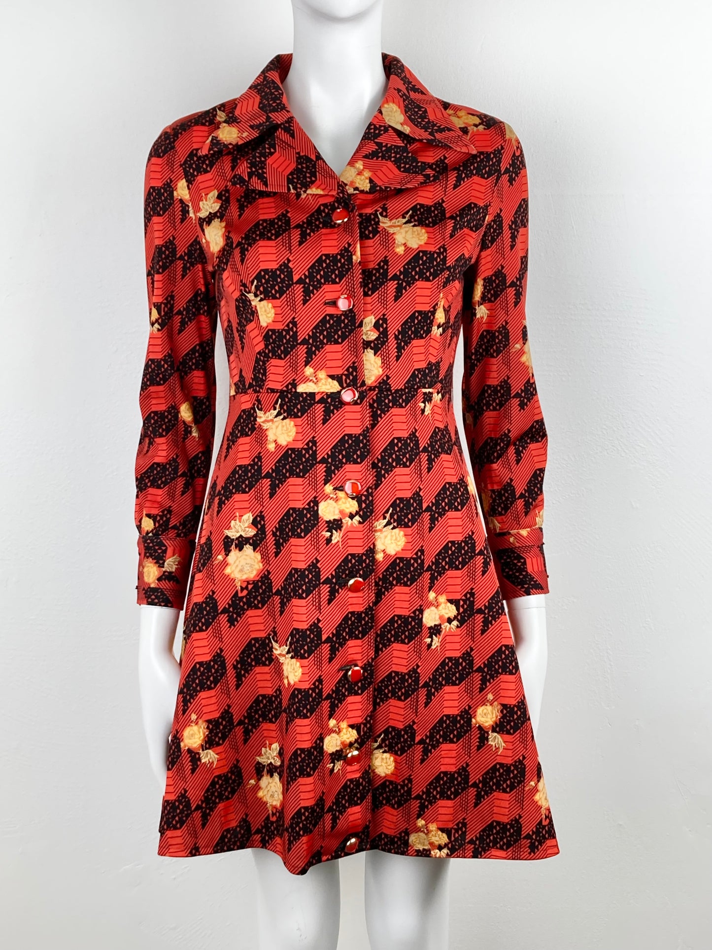Mod 70s Burnt Orange And Black Knit Mini Dress, Mod shirtwaist 70s Dress, Size S