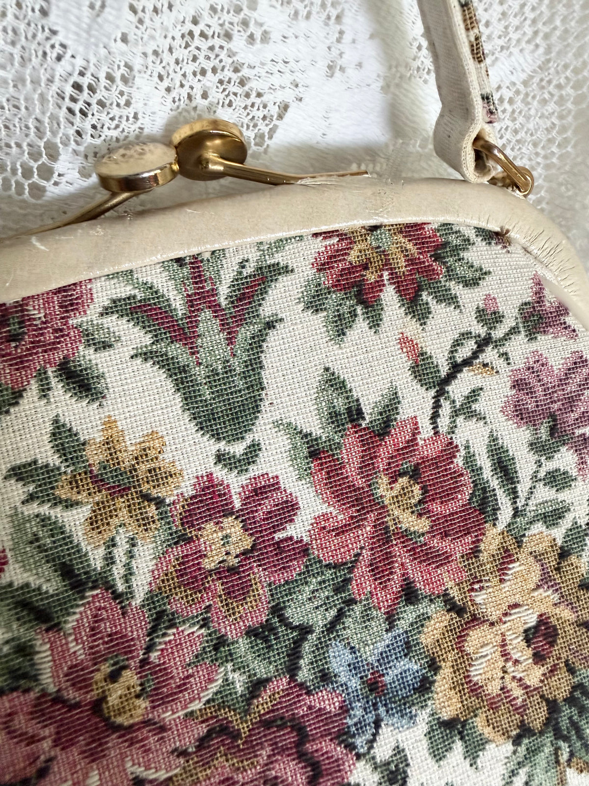 Midcentury Tapestry Kiss Closure Purse by La Marquise