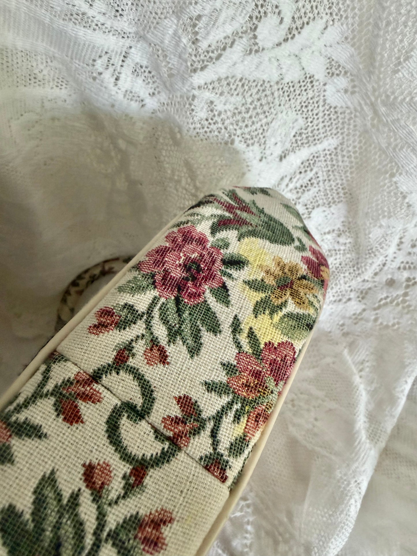 Midcentury Tapestry Kiss Closure Purse by La Marquise