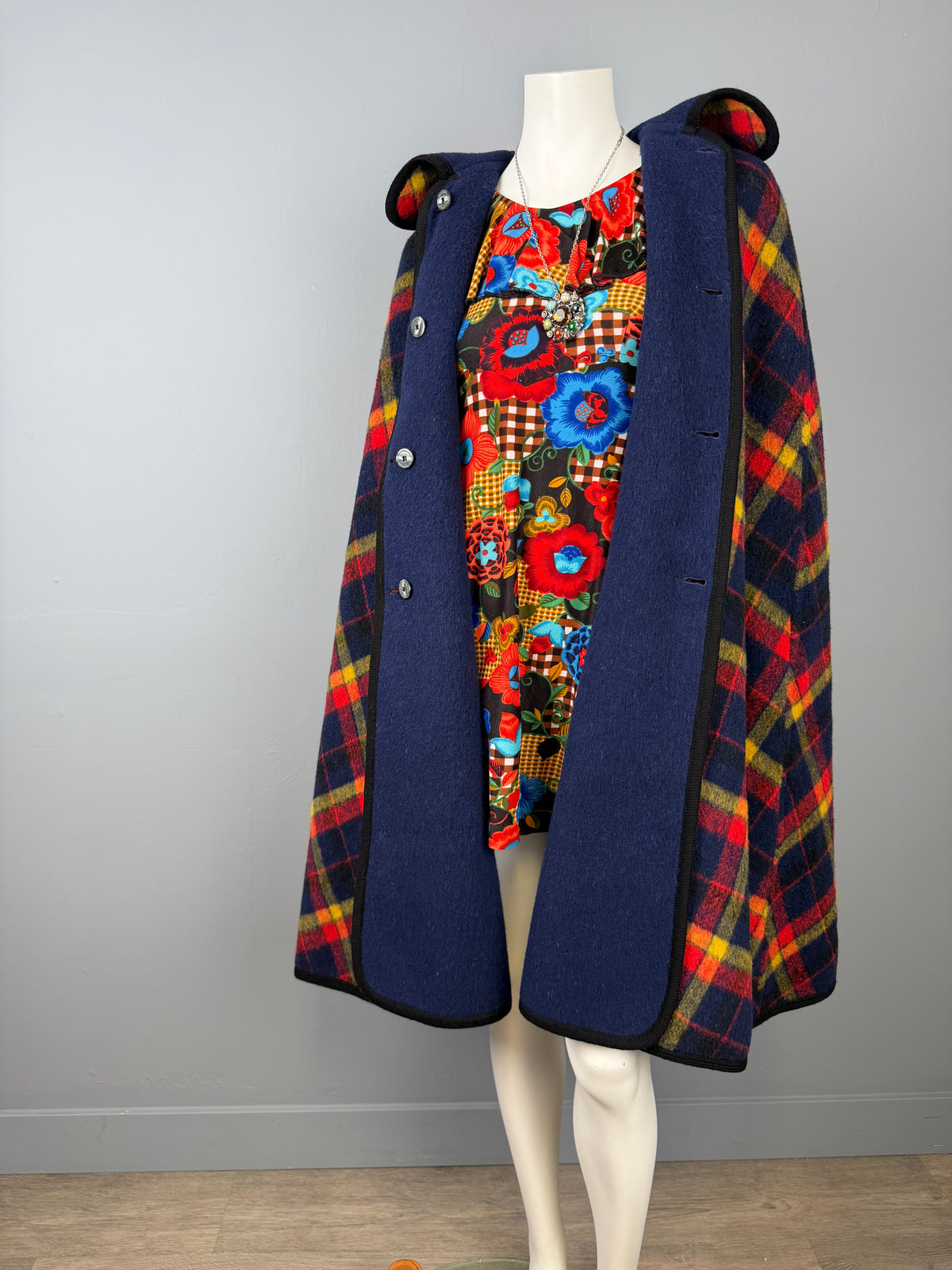 1960/70s Navy/Plaid Reversible Cape, Size M/L