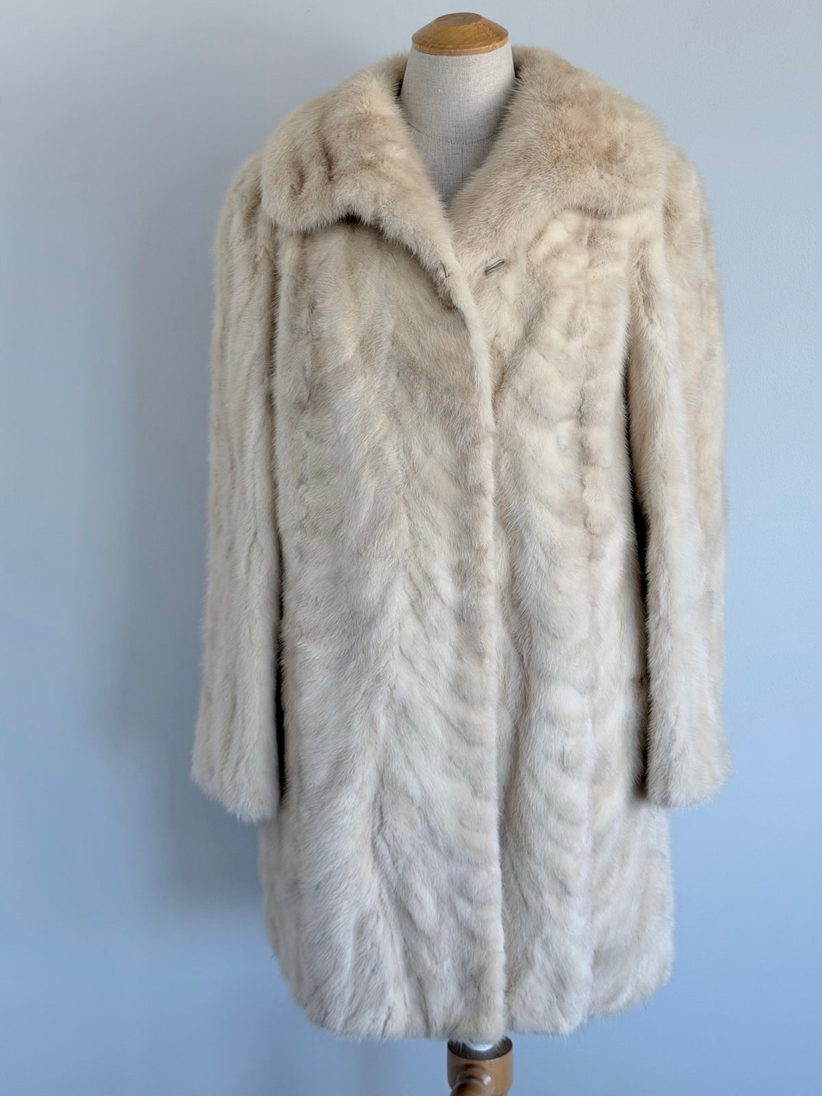 Natural Pearl Coloured Mink Coat