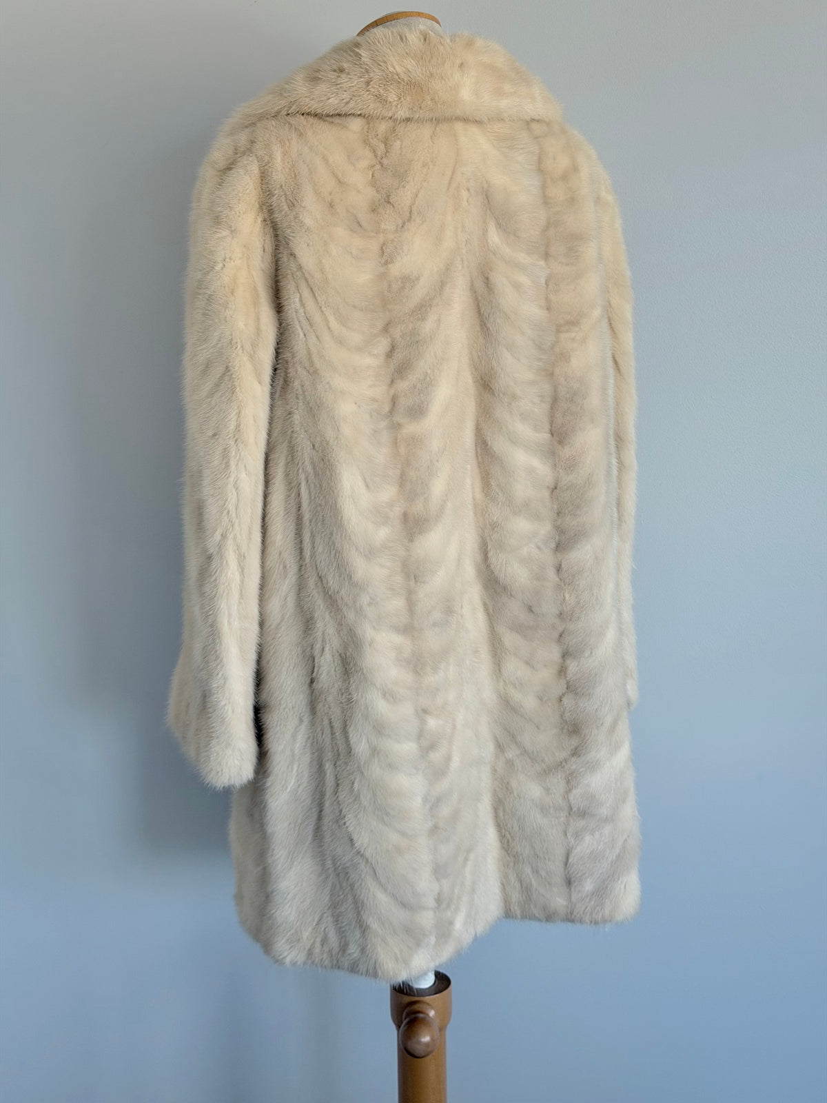 Natural Pearl Coloured Mink Coat