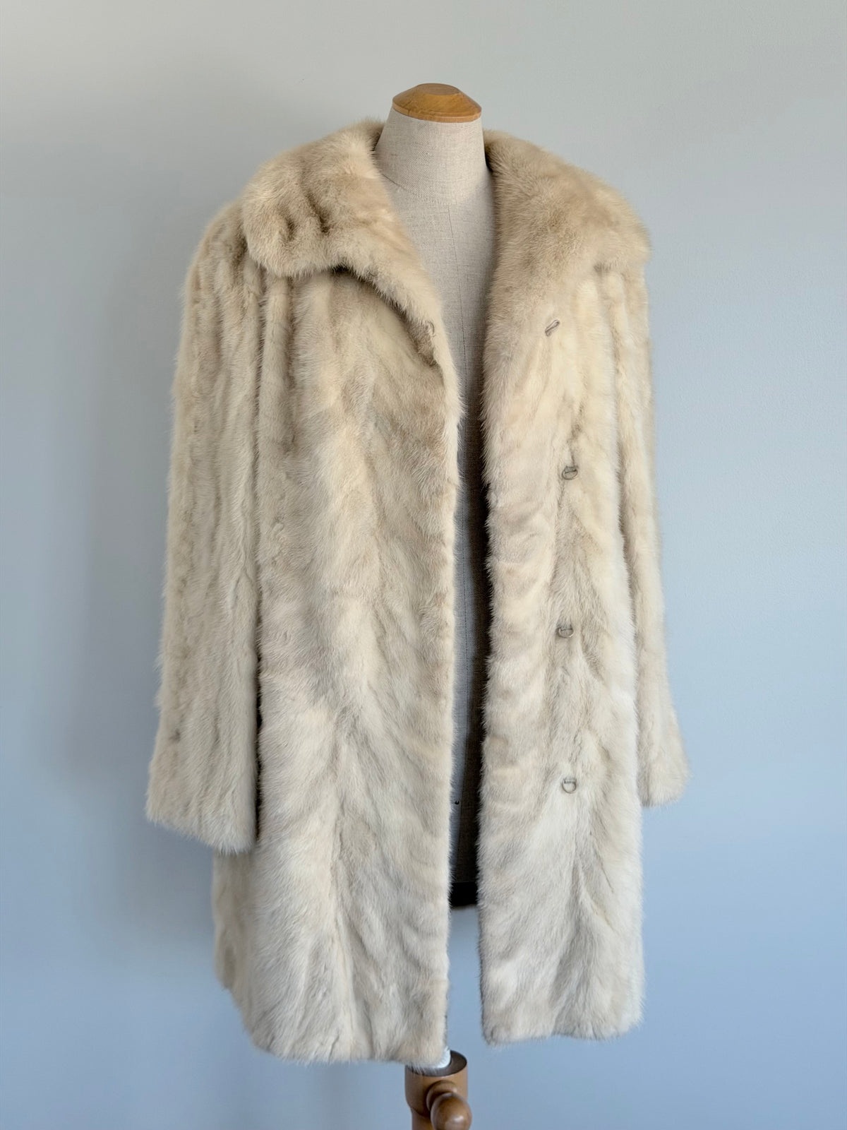 Natural Pearl Coloured Mink Coat