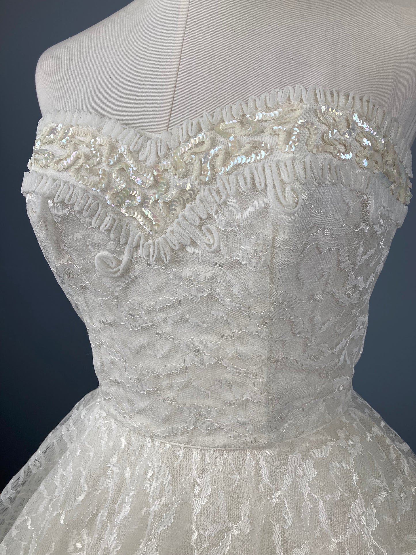 1950s Lace & Tulle Strapless Wedding Dress, Size M, Vintage Strapless Bridal Gown "Valerie"