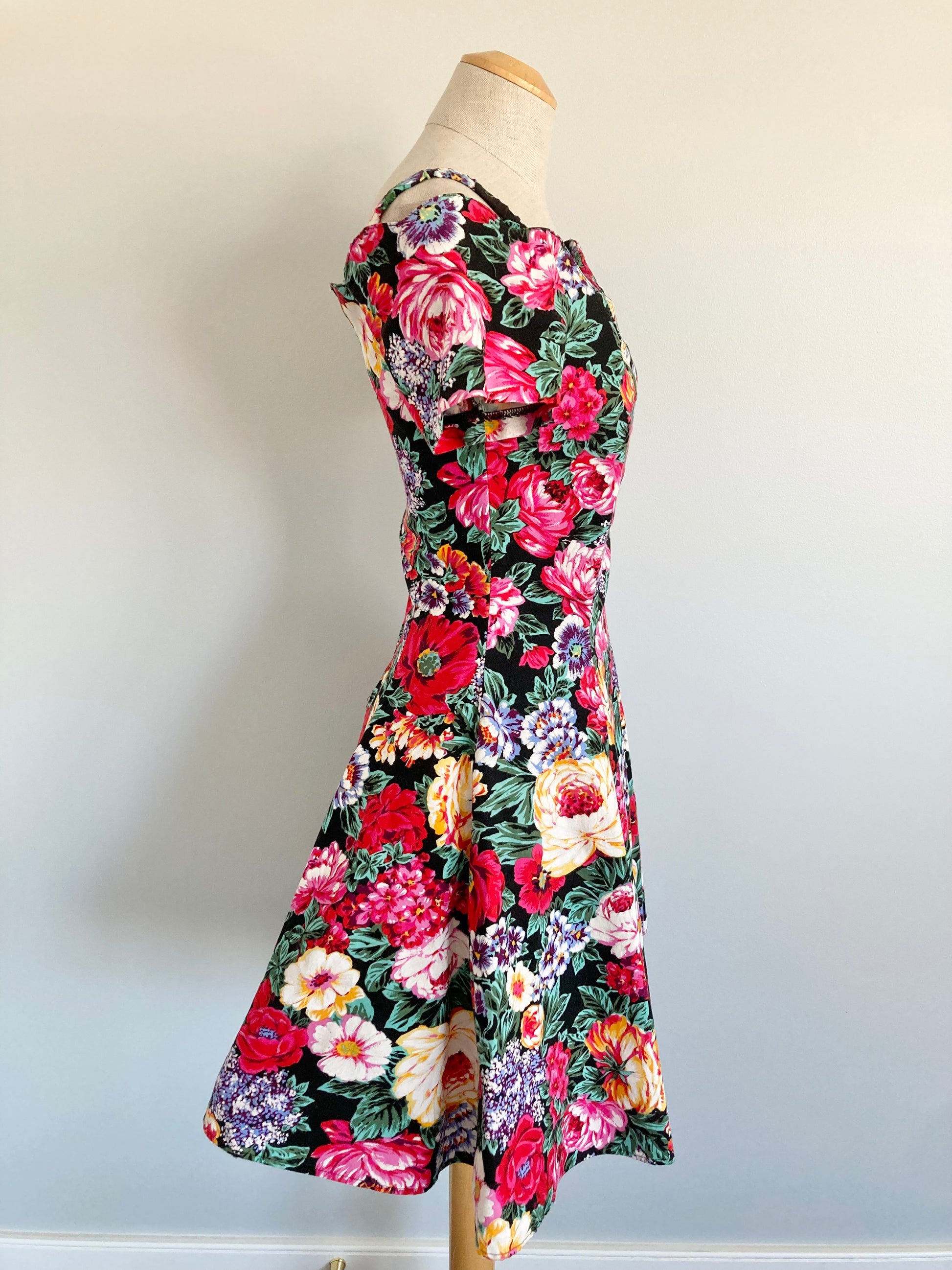 1980s Flirty Black Floral Cotton Mini Dress, 80s Chintz Look Floral Dr Antiquaire Boutique 1980s Flirty Black Floral Cotton Mini Dress, 80s Chintz Look Floral Dr Antiquaire Boutique