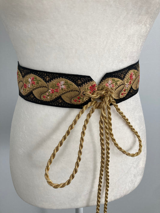 Embroidered 60s Belt With Metallic Ties and Tassels,