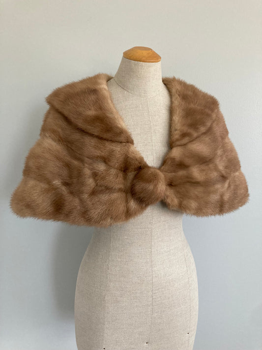 Vintage Mink Caplet Stole, 1960s Mink Shawl, Vintage Fur Stole, Vintage Bridal Fur Cover-up, Mink Fur Caplet, Mid Century Fur Shawl