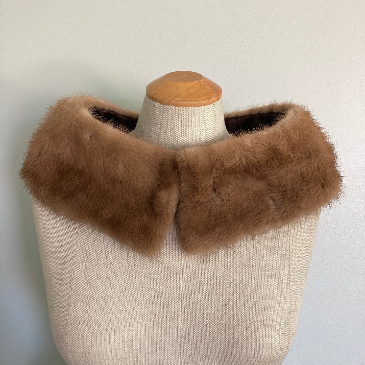 Vintage Mid Century Mink Collar