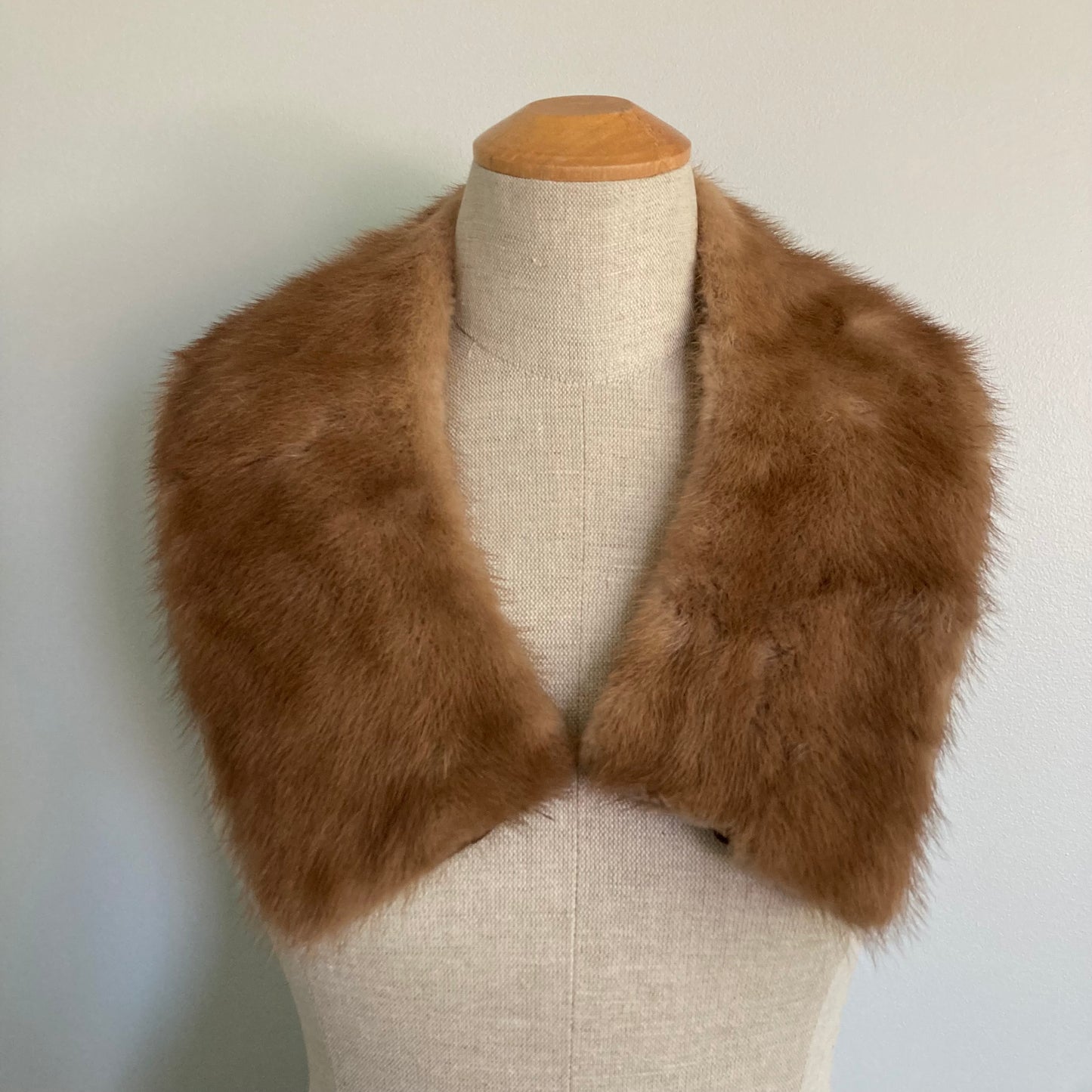 Vintage Mid Century Mink Collar