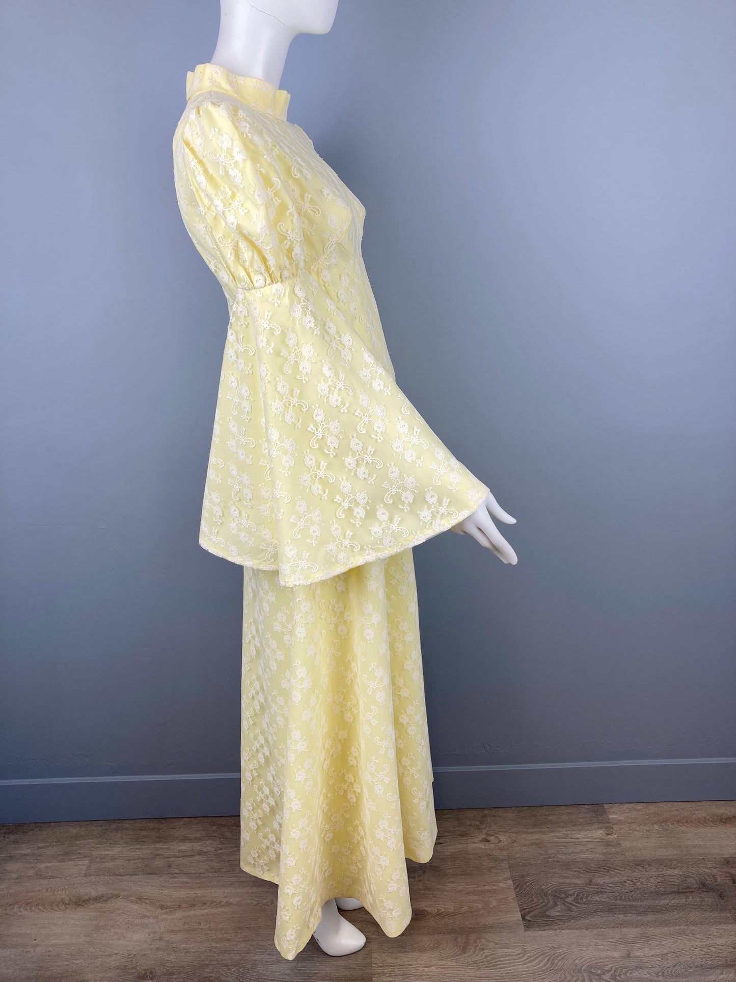 1970s Yellow Lace Bell Sleeve Maxi Dress, Size S/M