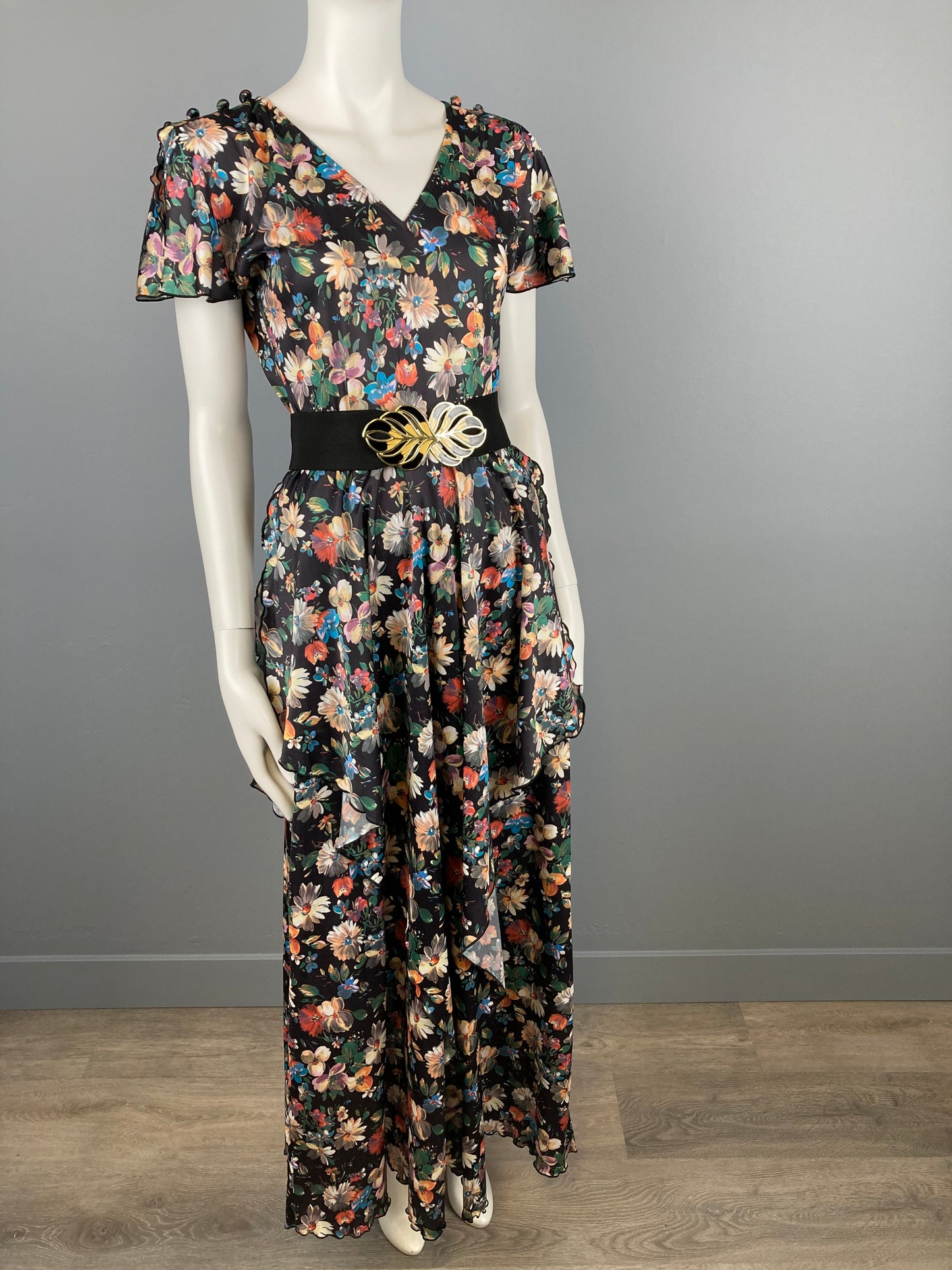 1970S Floral Curly Lettuce Trim  Maxi Dress, Size M/L