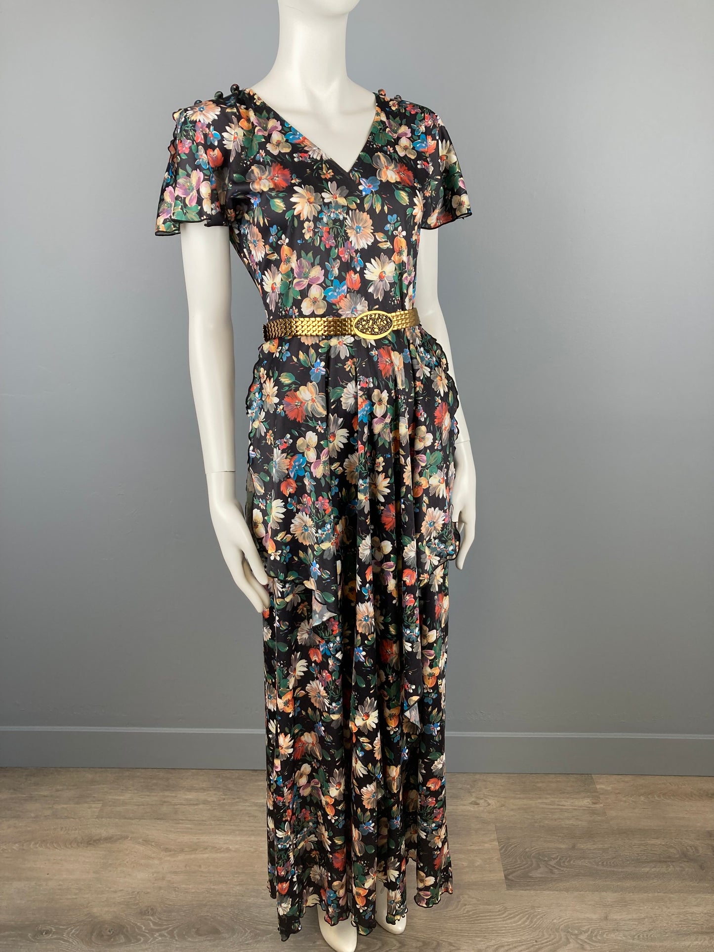 1970S Floral Curly Lettuce Trim  Maxi Dress, Size M/L