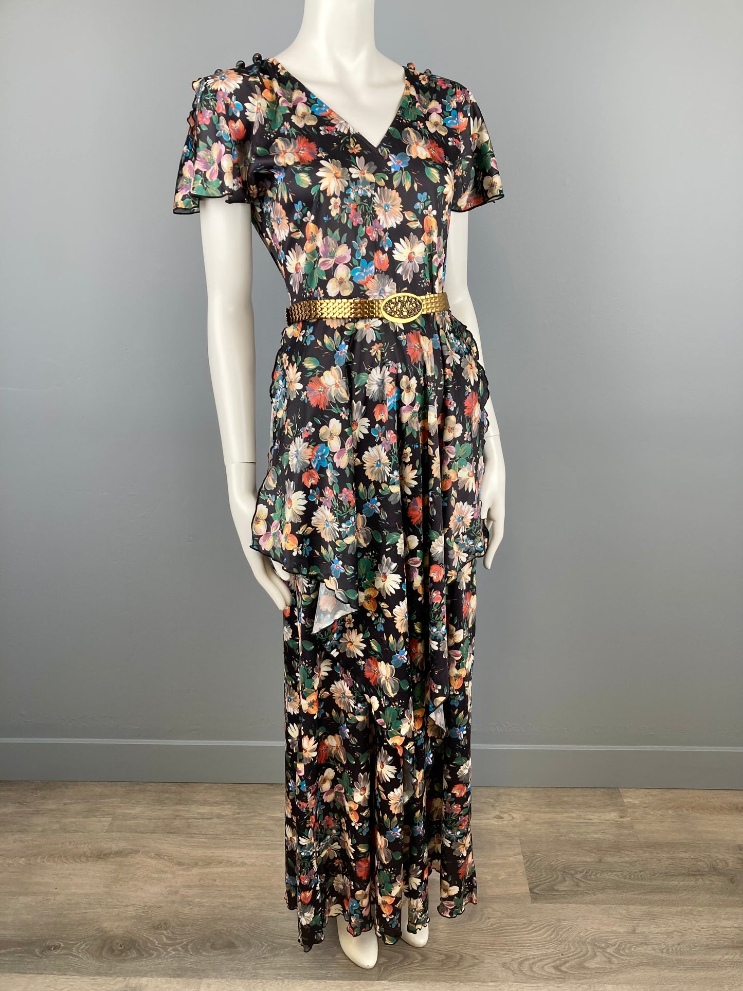 1970S Floral Curly Lettuce Trim  Maxi Dress, Size M/L