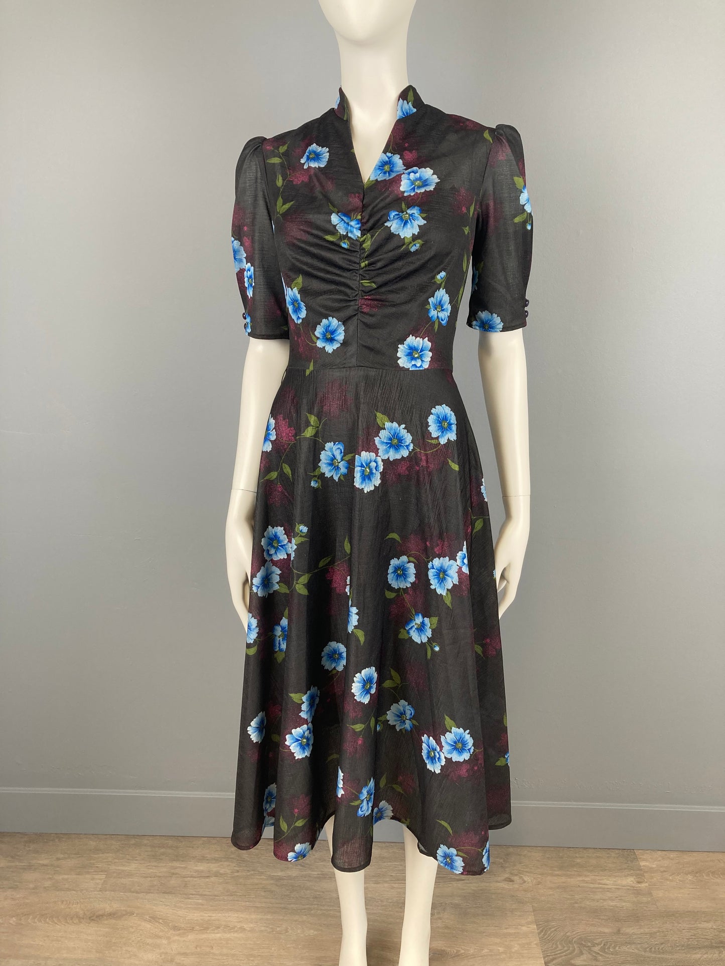 70s Does 40s Semi-Sheer Floral A-Line Day Dress, Size S