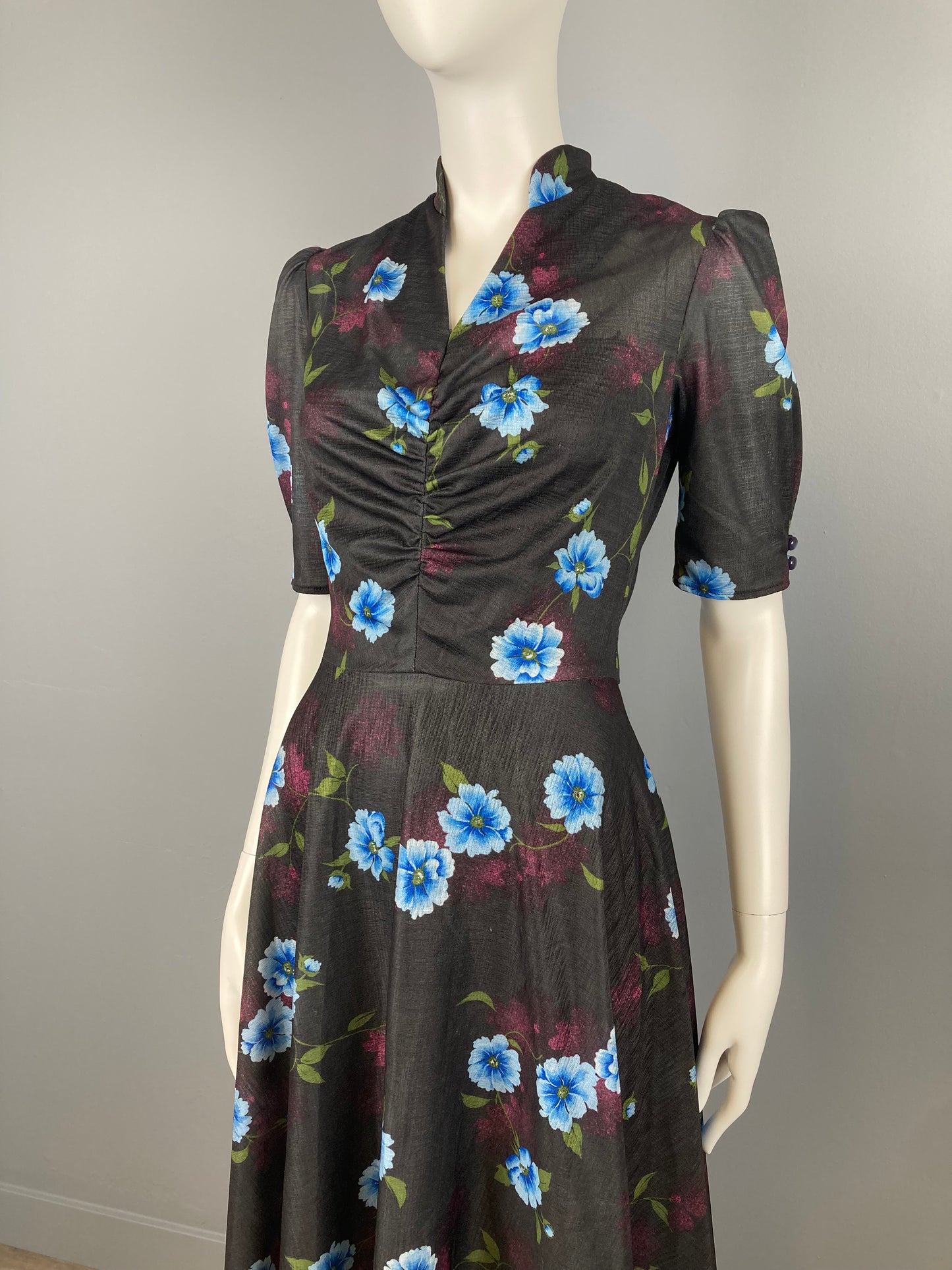 70s Does 40s Semi-Sheer Floral A-Line Day Dress, Size S