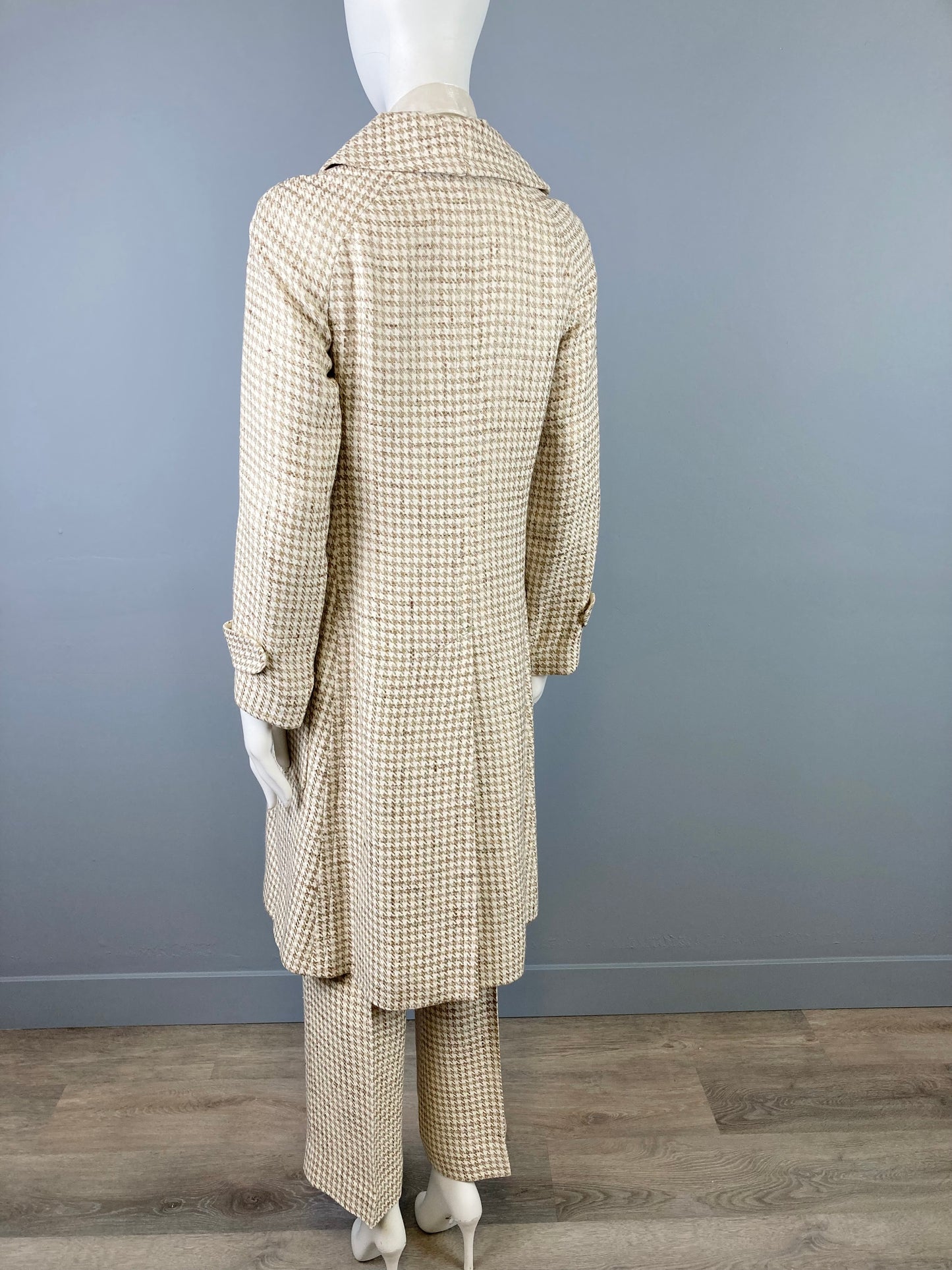 Gorgeous 1970s VALI Houndstooth Coat & Pant Suit, Size S