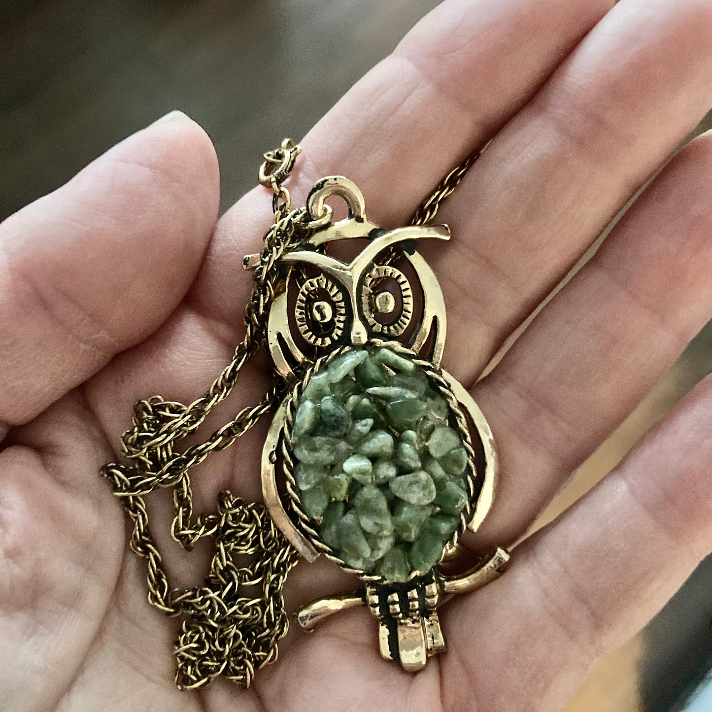 1970s Chipped Jade Owl Pendant Necklace