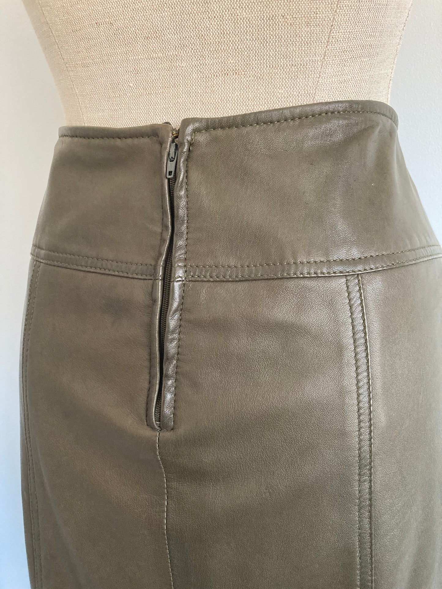 90s Olive Green Leather Pencil Skirt, Size 8 (M)
