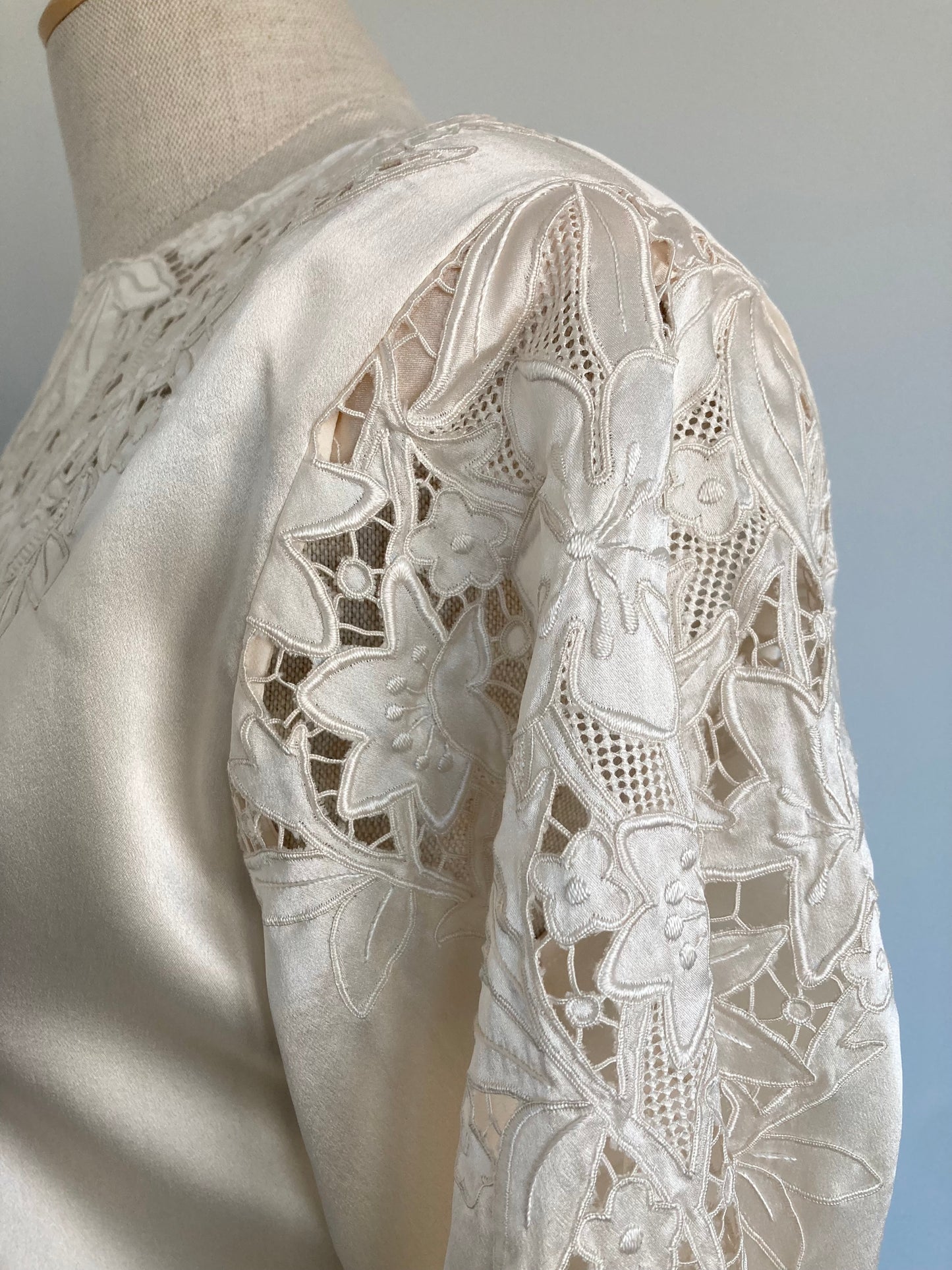 80s Hand Embroidered Silk Long Sleeve Blouse, Size M (36)