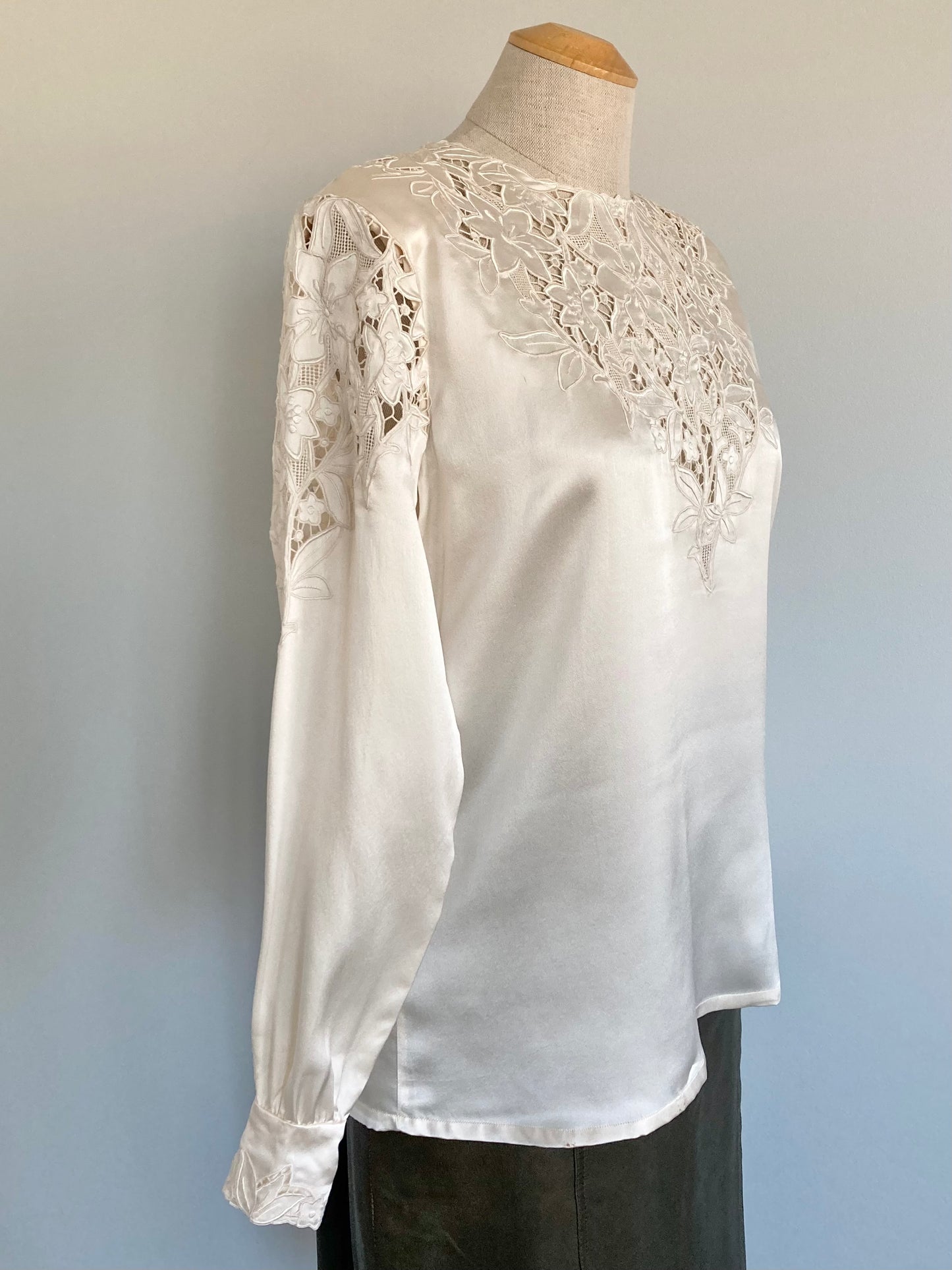 80s Hand Embroidered Silk Long Sleeve Blouse, Size M (36)