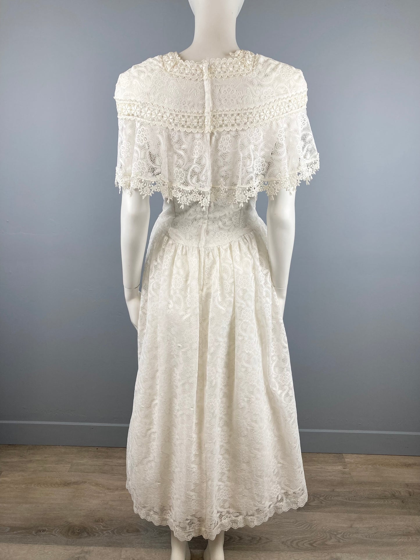 Jessica McClintock White Tea Length Lace Dress, Size M, Vintage Lace Dress