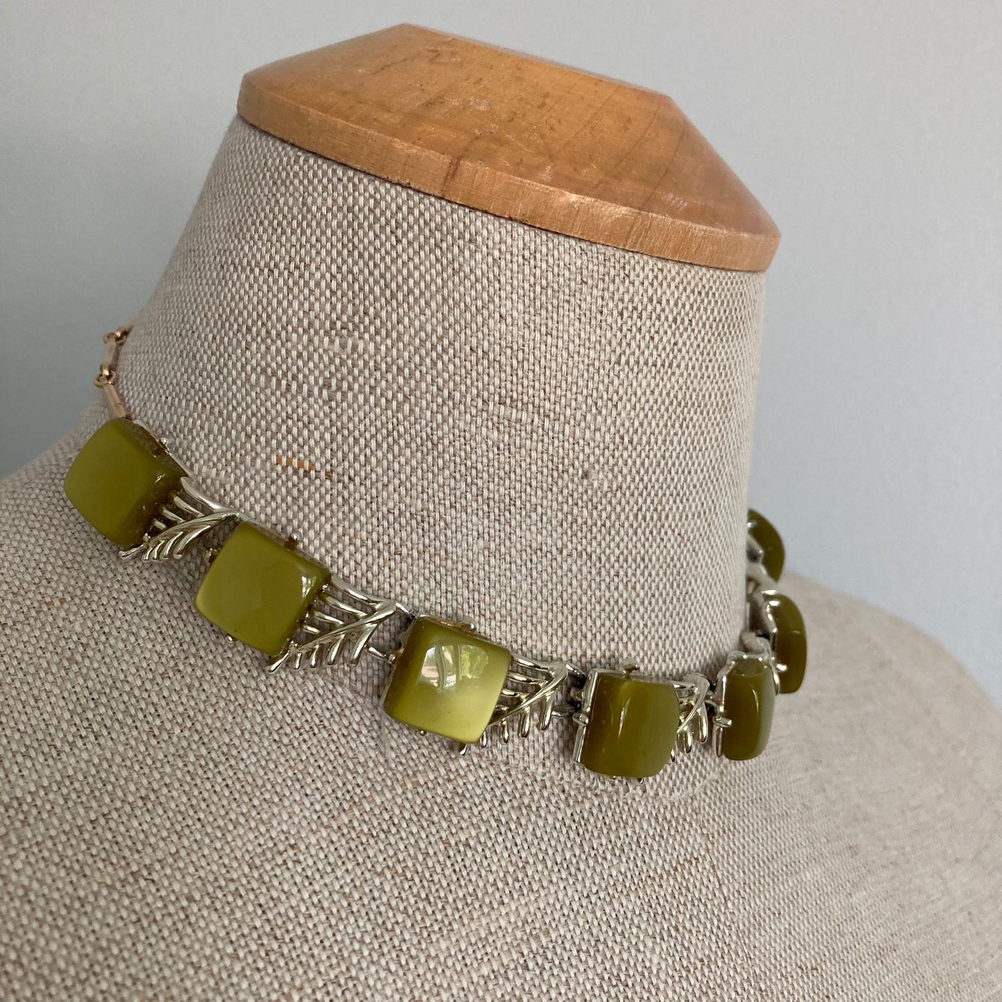 60s Olive Green Moonglow Thermoset Necklace, Vintage Thermoset Choker