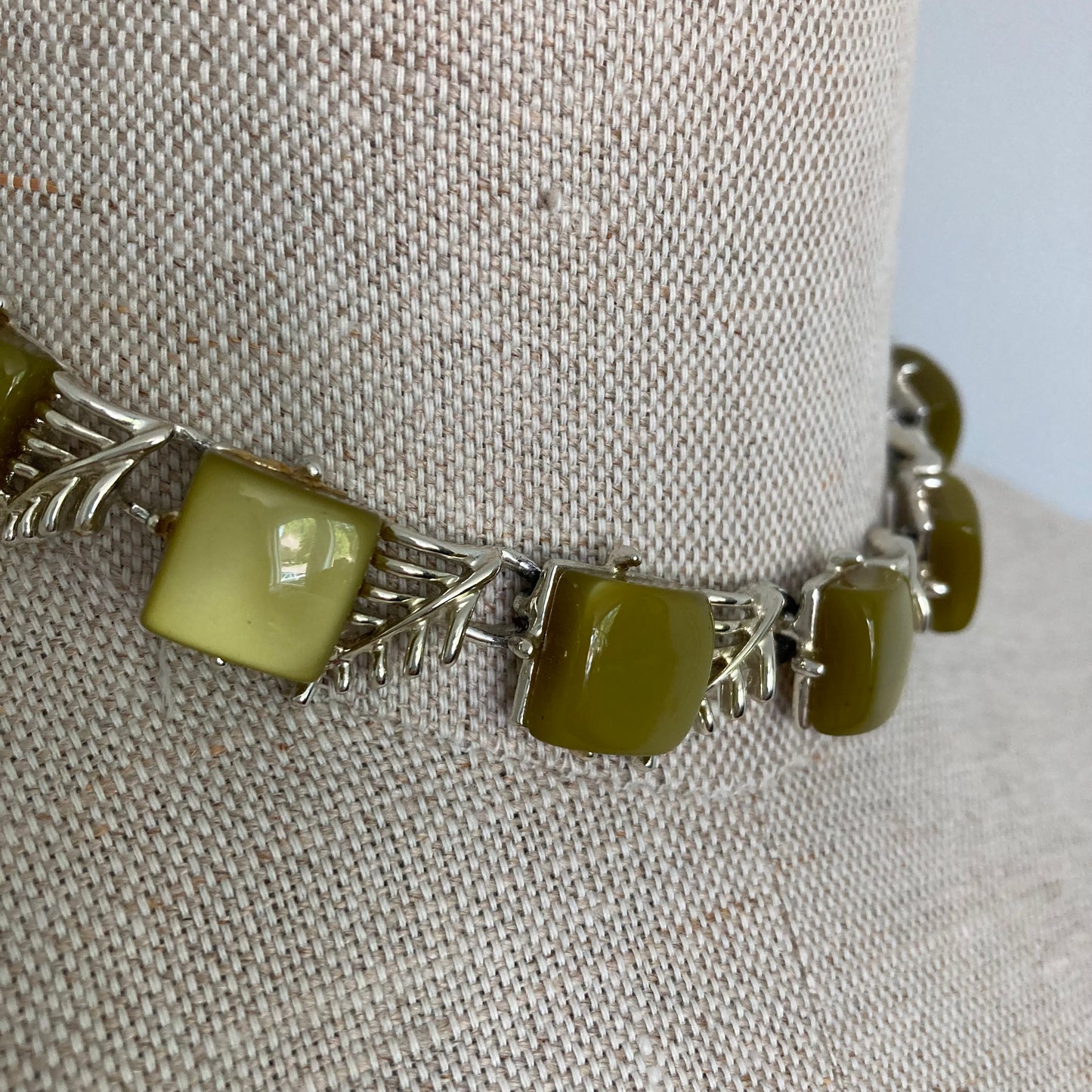 60s Olive Green Moonglow Thermoset Necklace, Vintage Thermoset Choker