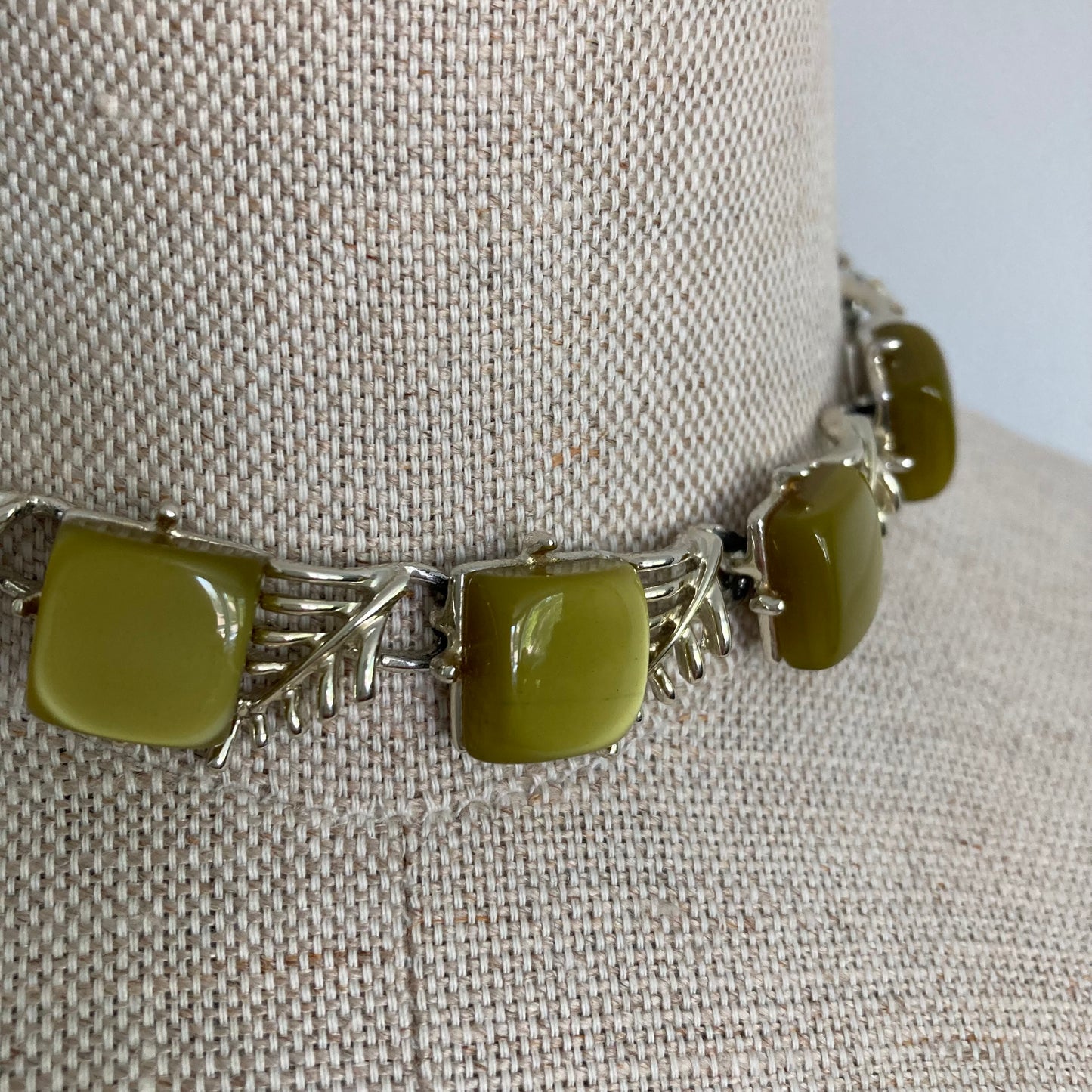 60s Olive Green Moonglow Thermoset Necklace, Vintage Thermoset Choker