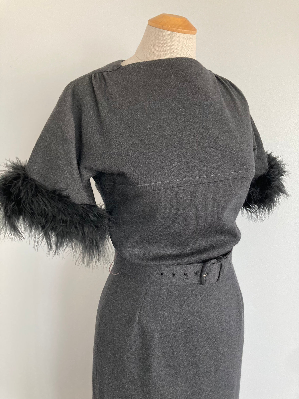 VTG 1950s Henry Allen Montreal Wool Dress Marabou Feather Trim Grey, XS