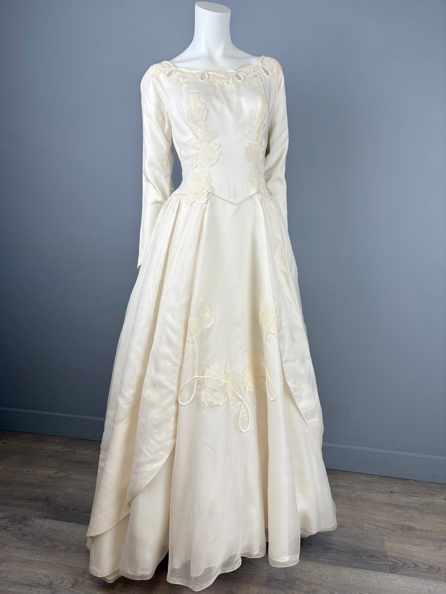 1950s "Lorraine" Scalloped Boatneck Wedding Dress, Size XS