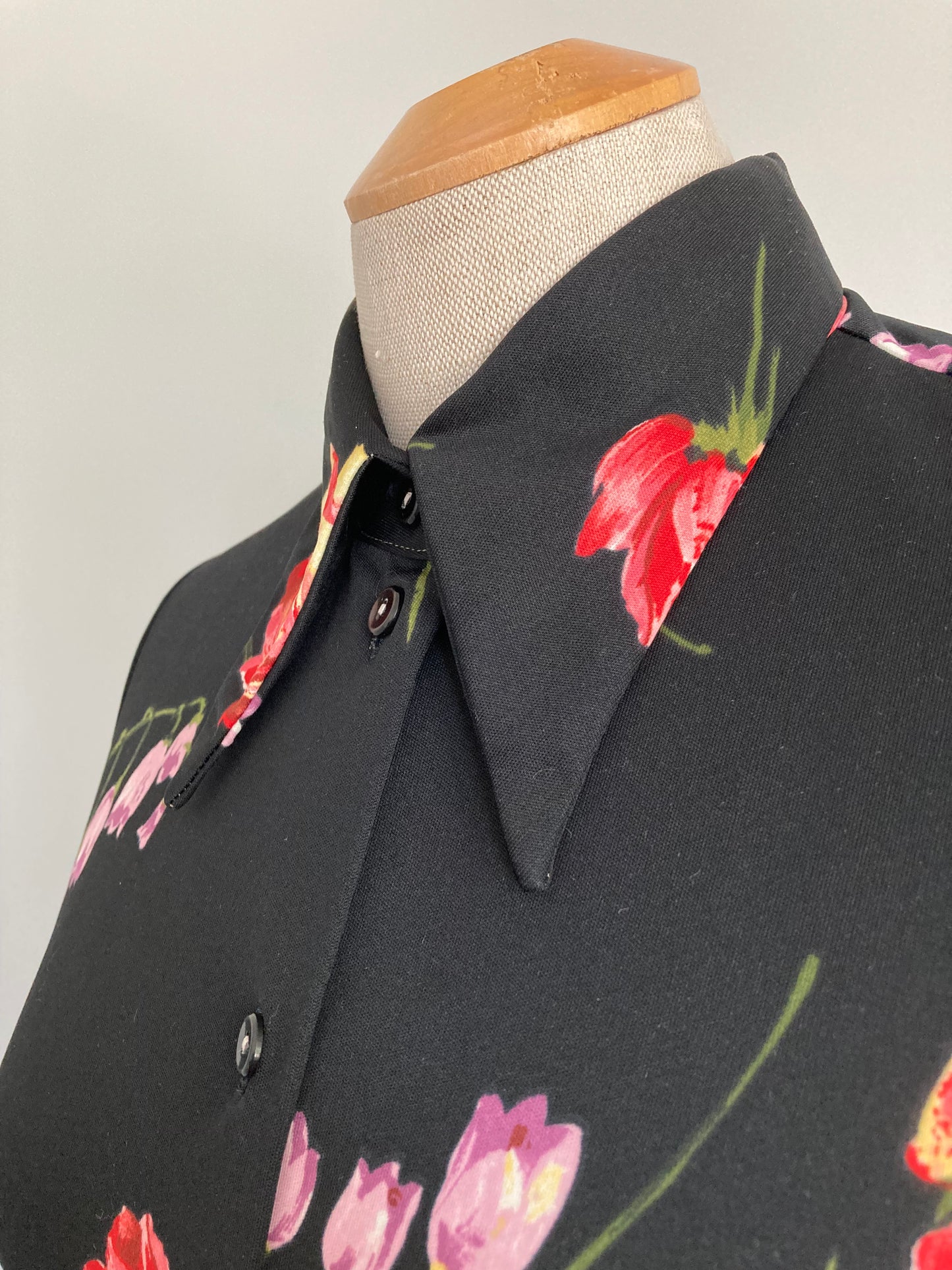 1970s Dagger Collar Black Floral Shirt, Size S