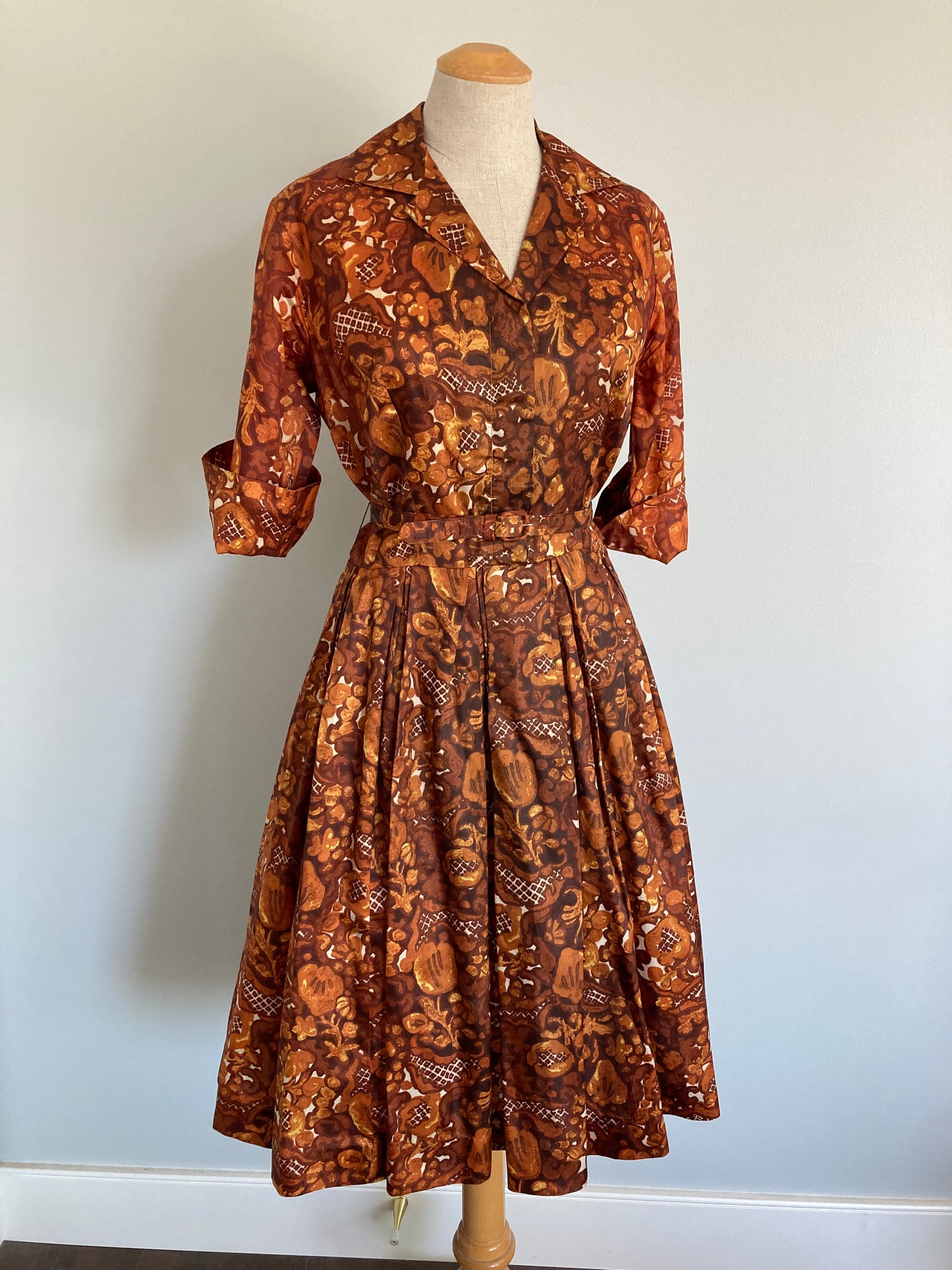 1950s Shirtwaist Dress Size M/L, Classic 50s Shirt Dress