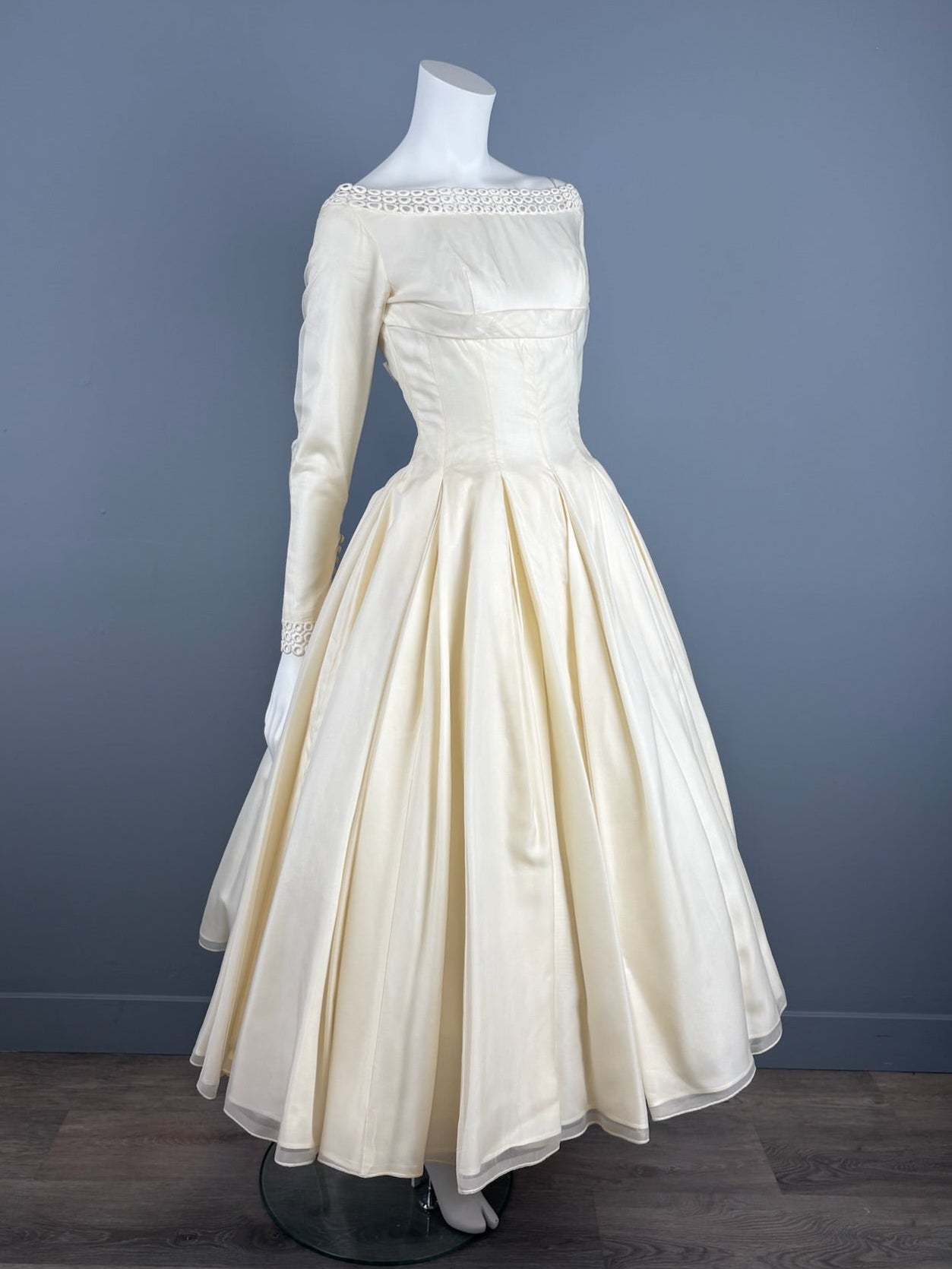 ON HOLD FOR JESS “Helen” 1958 Tea-Length Wedding Dress