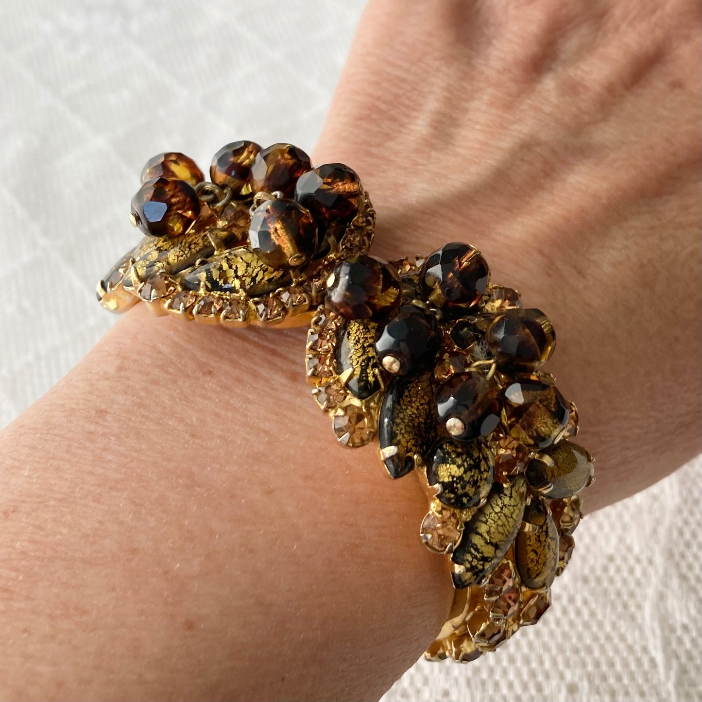 Gorgeous 1960s Juliana DeLizza and Elster Clamper Bracelet, Vintage Rhinestone Clamper Bracelet