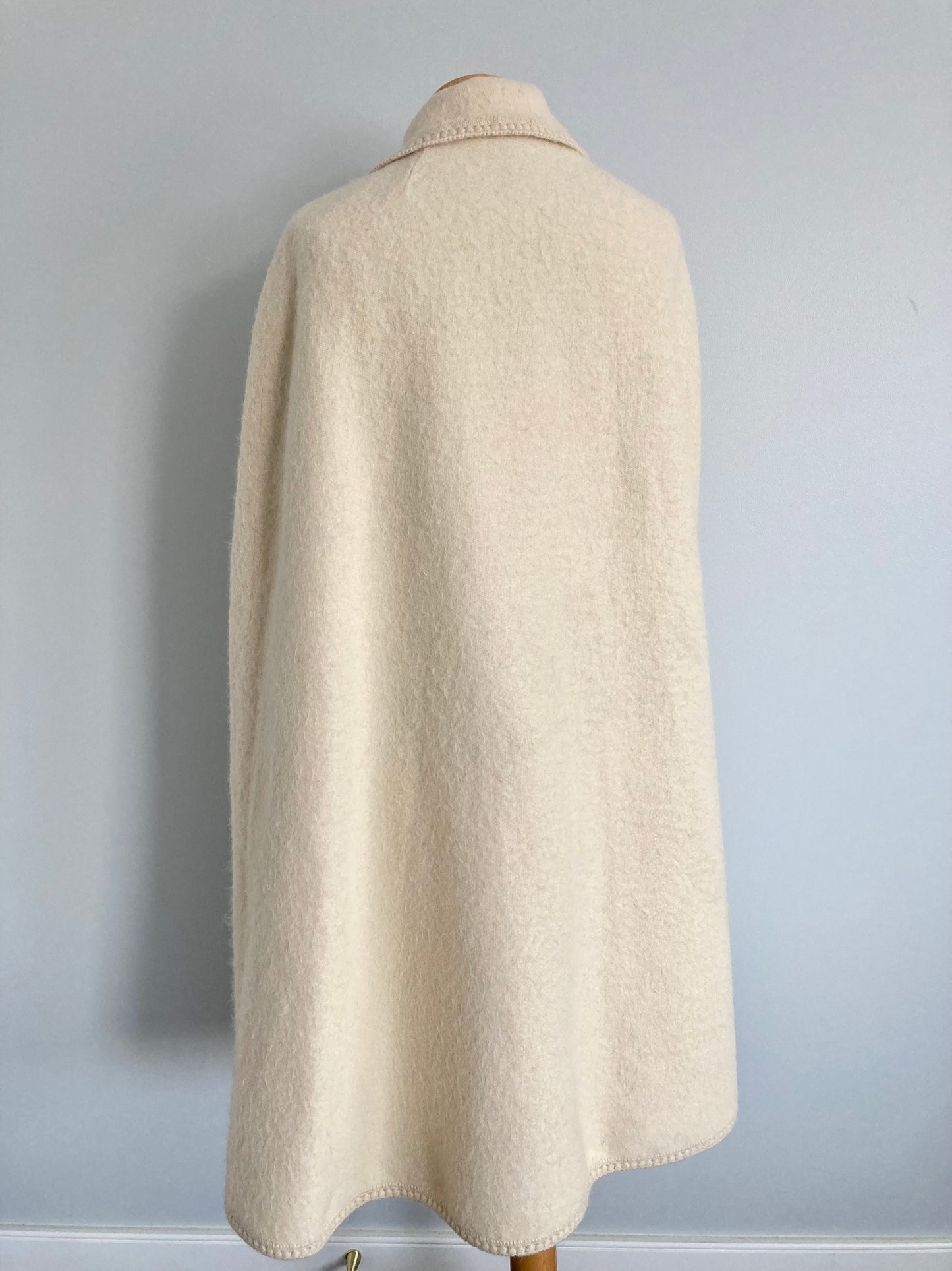 Vintage Cream Coloured Alpaca Cape