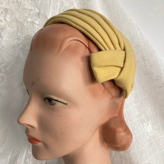 1950s Golden Yellow Felt Ladies Cap