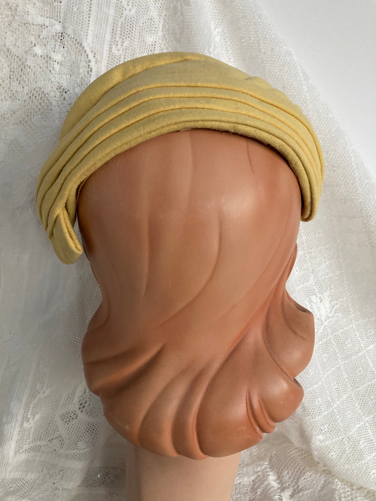1950s Golden Yellow Felt Ladies Cap