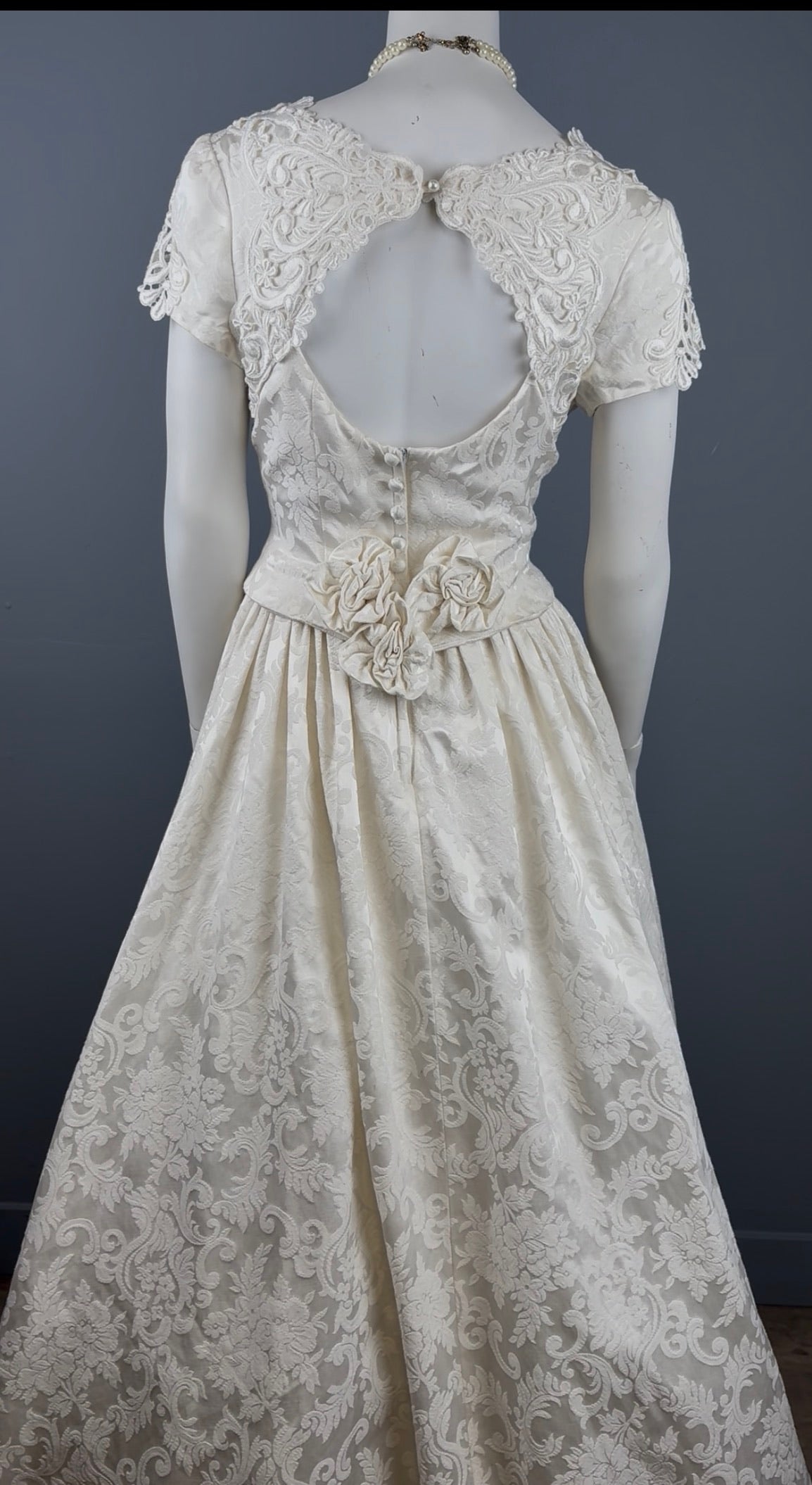 90s Jessica McClintock Open Back Damask Wedding Dress, size M
