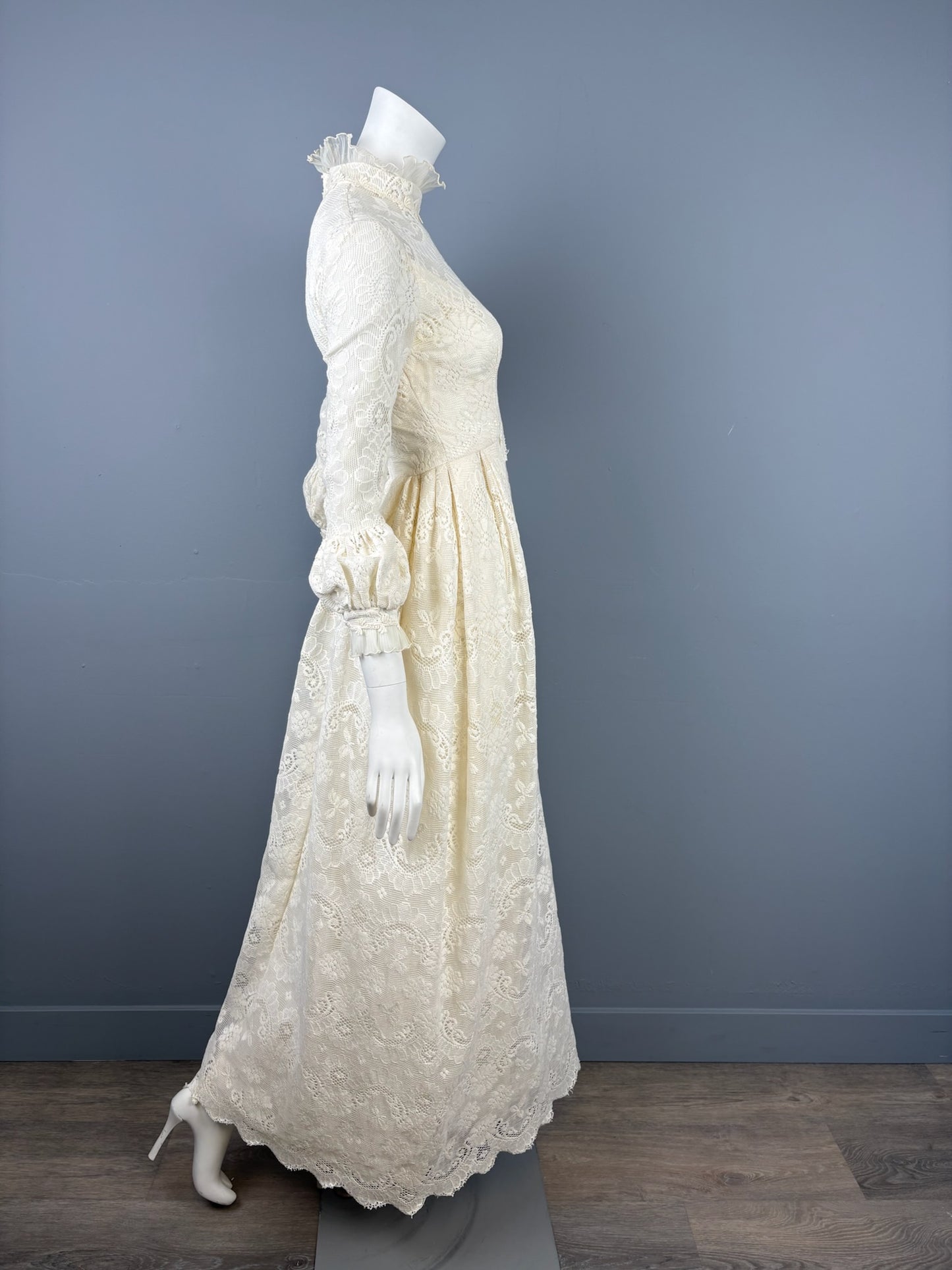 1960/70s Lace Wedding Dress, Penny Lane, Size S