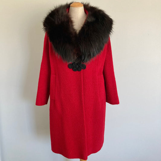 1960s Red Boucle Winter Coat With Big Fox Collar, Size L